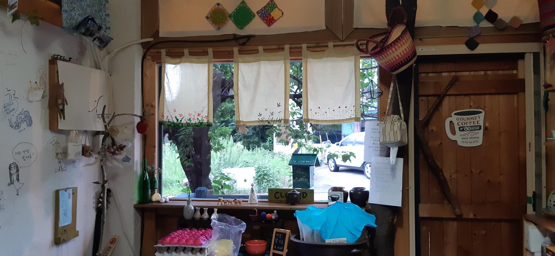 사진4.카페 내부 손잡이 (1).jpg