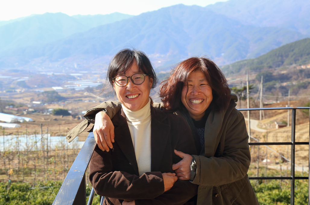 산내놀이단의 안오순 단장, 용춘란 교육부장.png