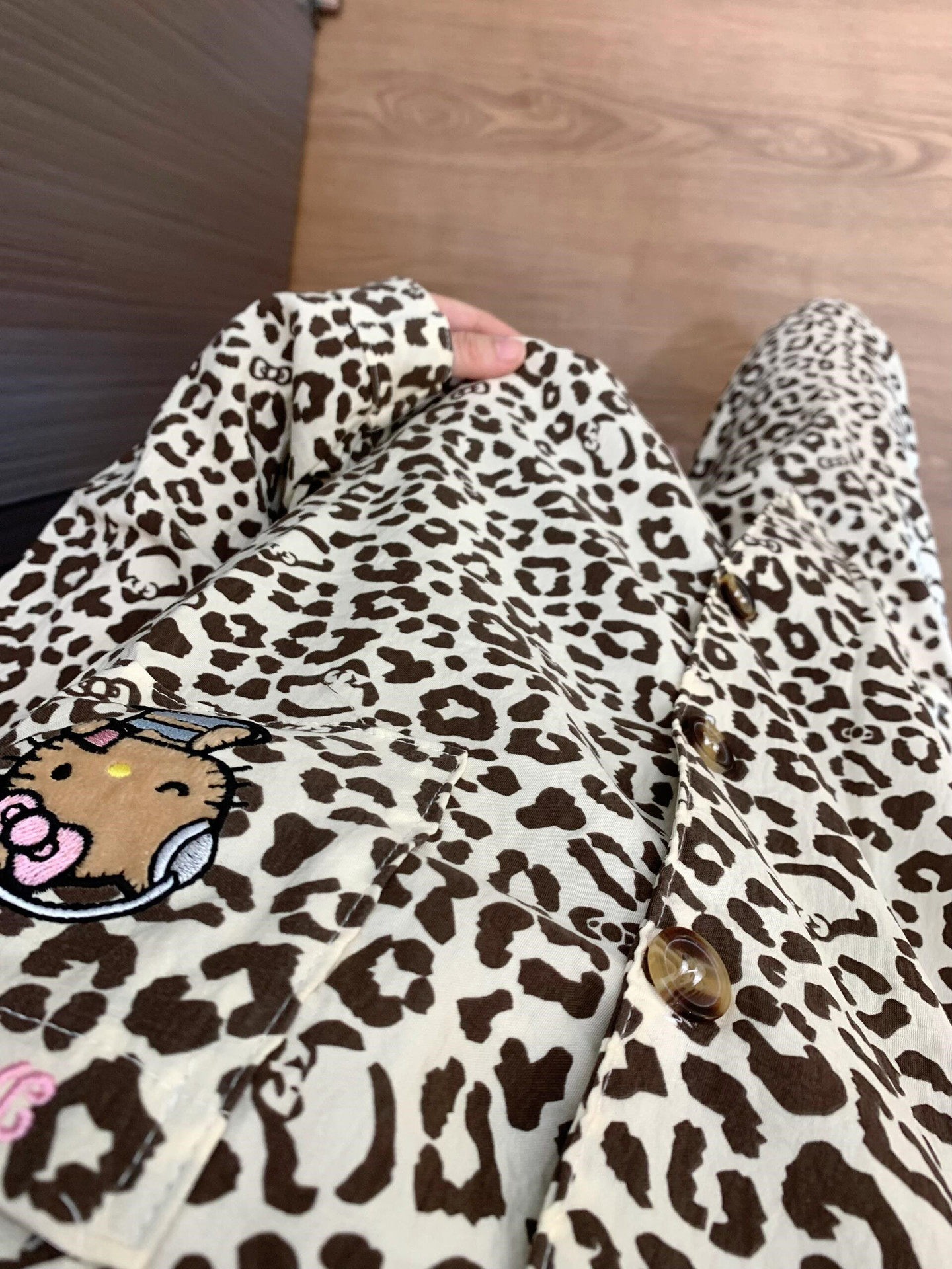 헬로키티 레오파드 클라우드 코튼 긴팔 잠옷 (브라운) 봄 가을 촉감좋은 파자마