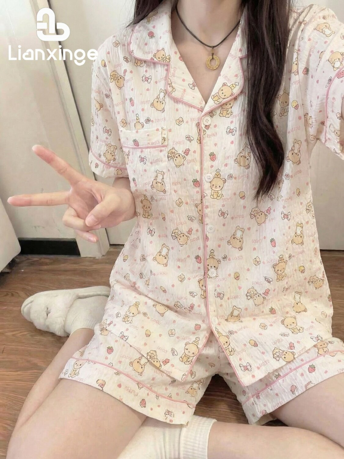 리락쿠마 여름 반팔 반바지 잠옷 세트 (아이보리) 캐릭터 파자마
