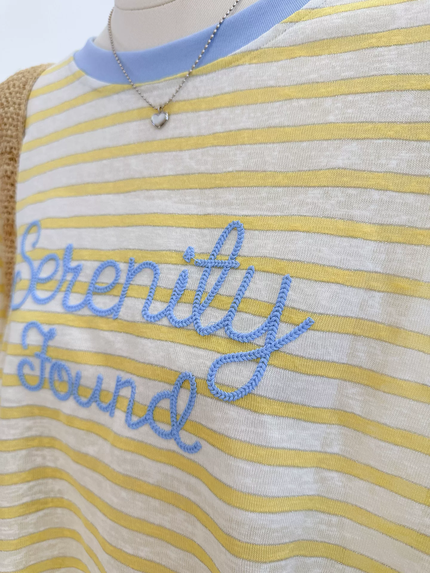 Serenity Sound 슬라브 레터링 자수 스트라이프 긴팔 티셔츠 (3컬러) 빅사이즈 커버업