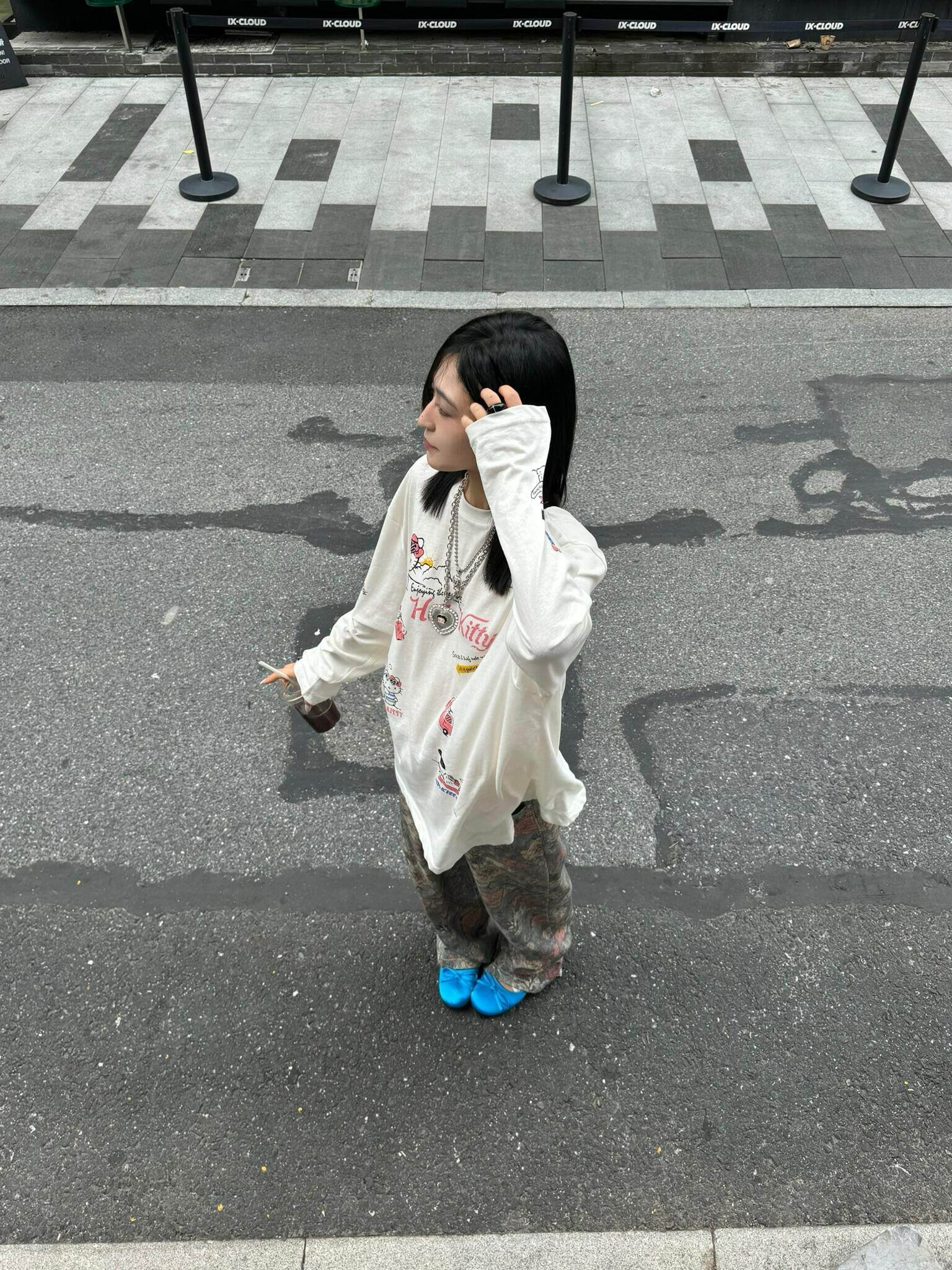 헬로키티 순면 슬라브 얇은 긴팔 (화이트) 캐릭터 빅사이즈 오버핏 긴팔 티셔츠