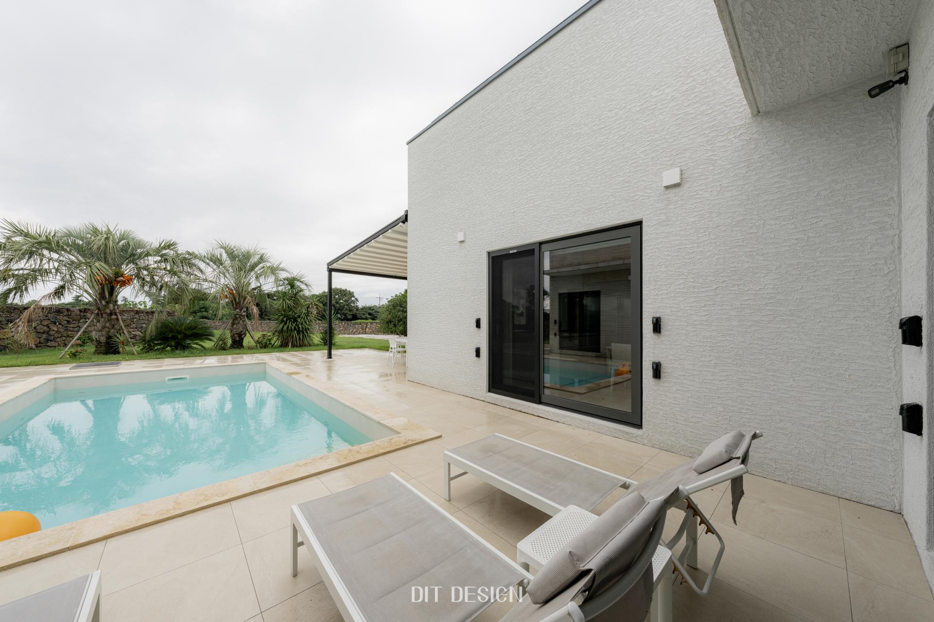 13197d62dc08b.jpg