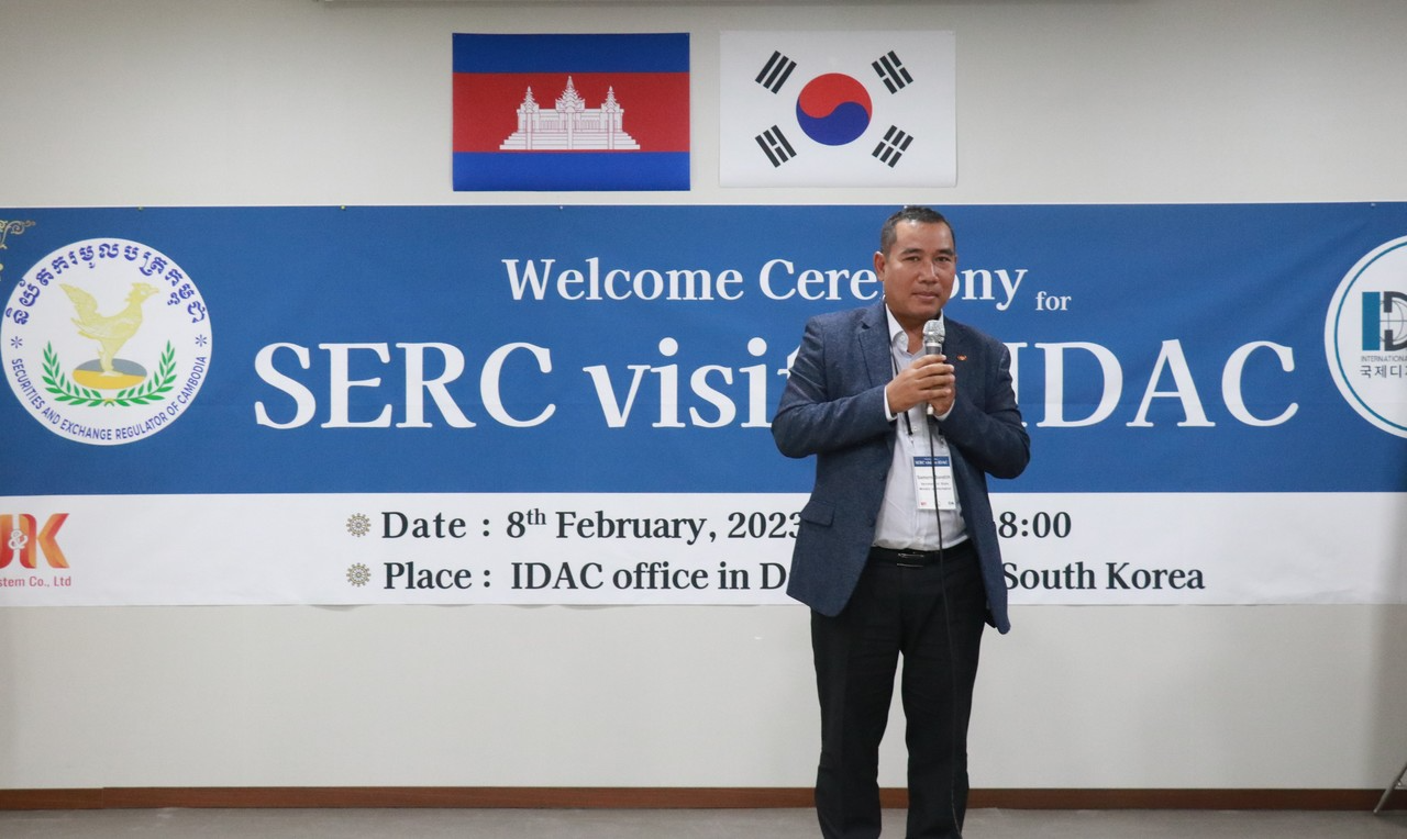 사몬 본드시(Samorn Bondith) 캄보디아 정보부 장관이 발언하고 있다.&nbsp;