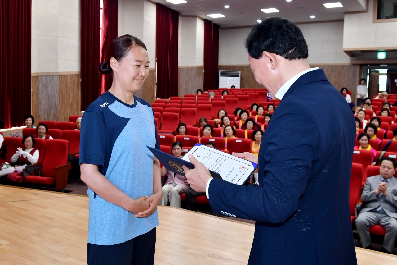 b3f0e3b5679de.jpg