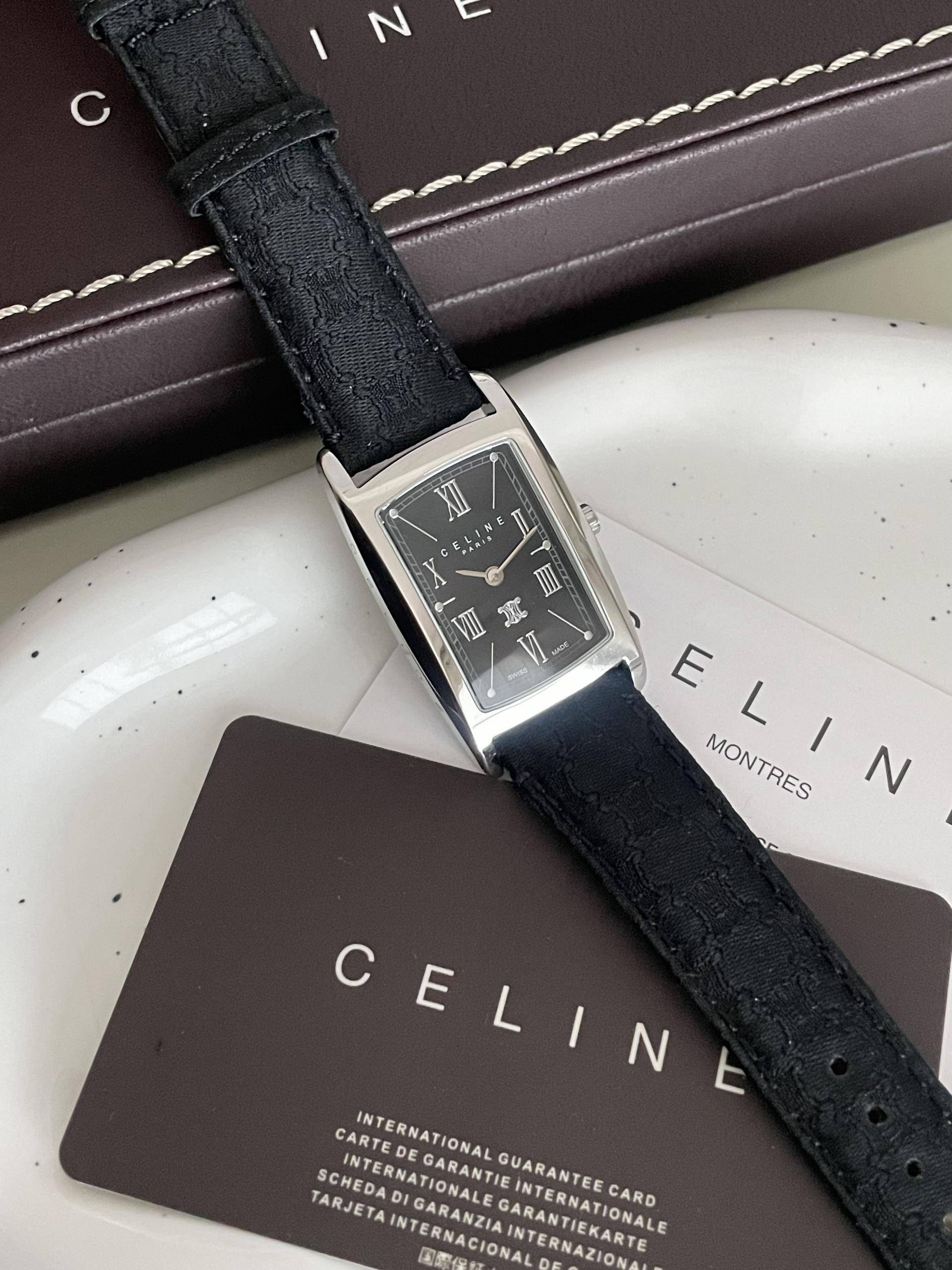 Celine Watch CELINE triomphe watch : LE AMANC 르아망