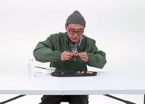 60653ba4c338f.gif