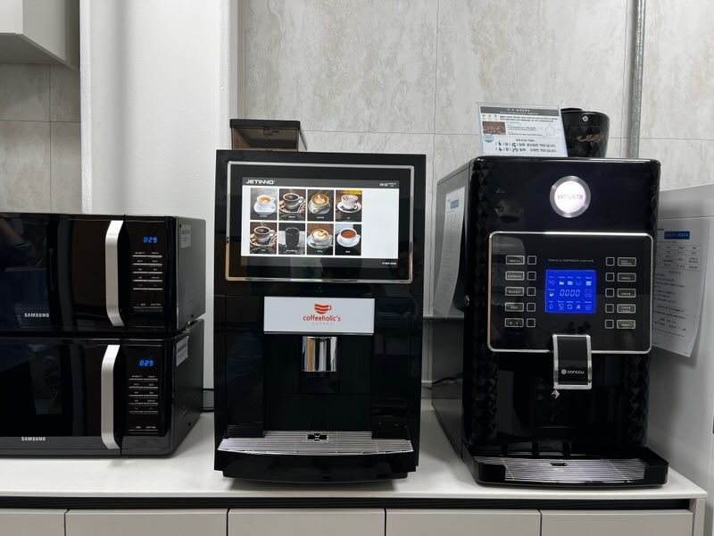 벤딩머신 방_사진_20250623_4.jpg