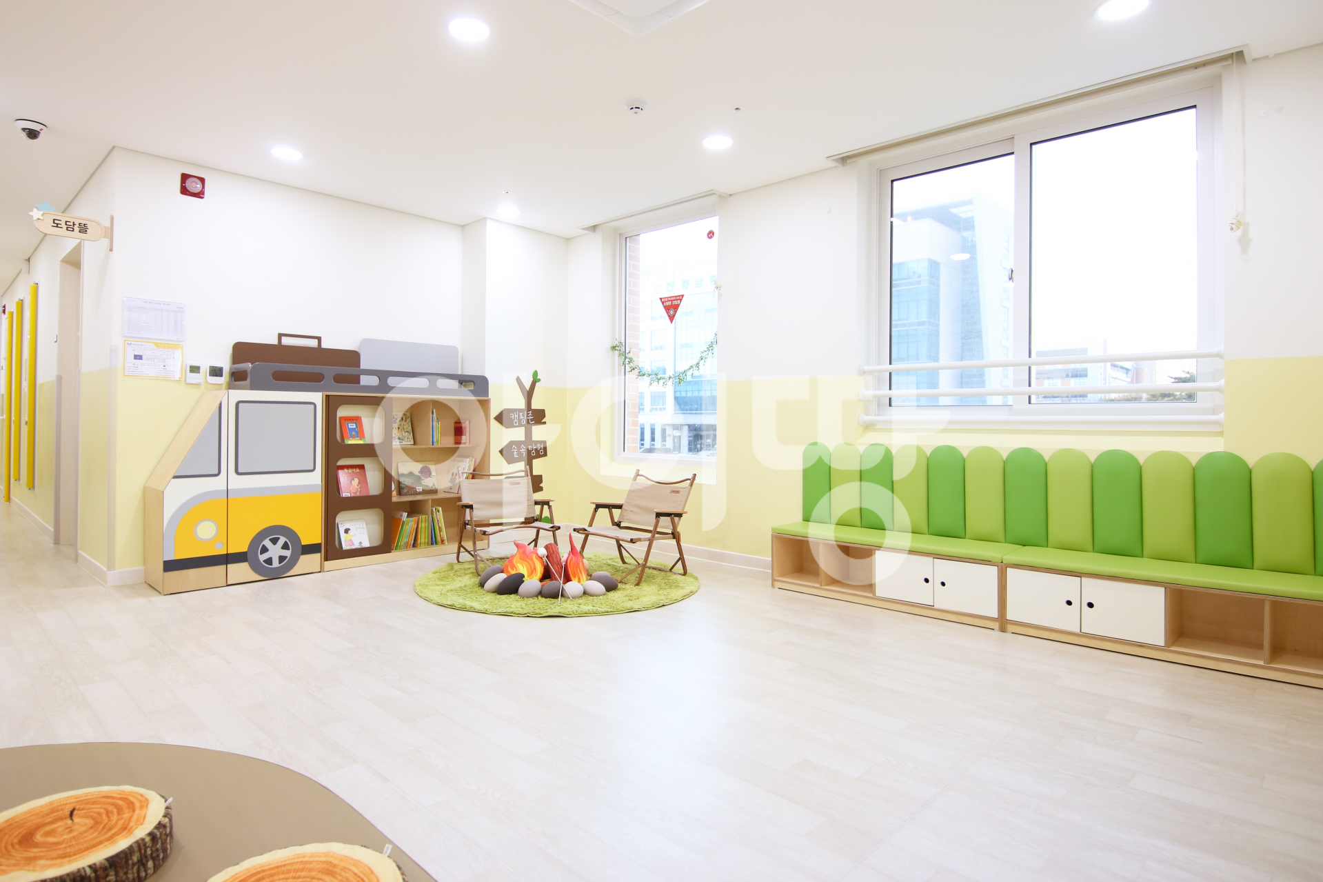 2105aa6f16813 복사.jpg