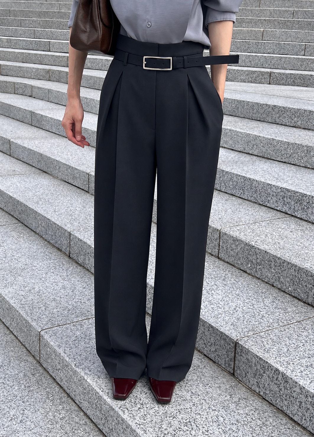 BELTED TWO-TUCK WIDE PANTS