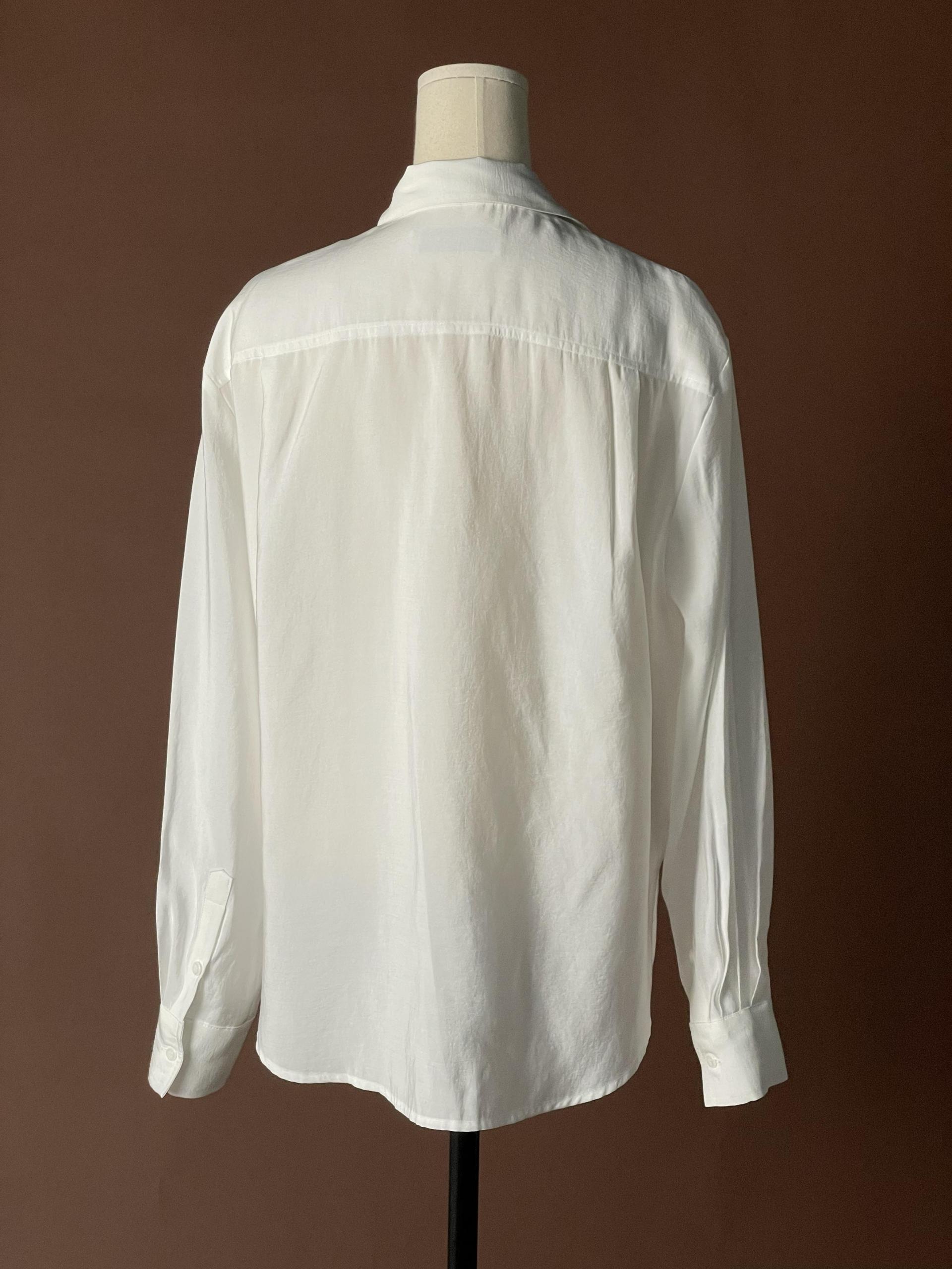 DRAPE COLLAR BLOUSE