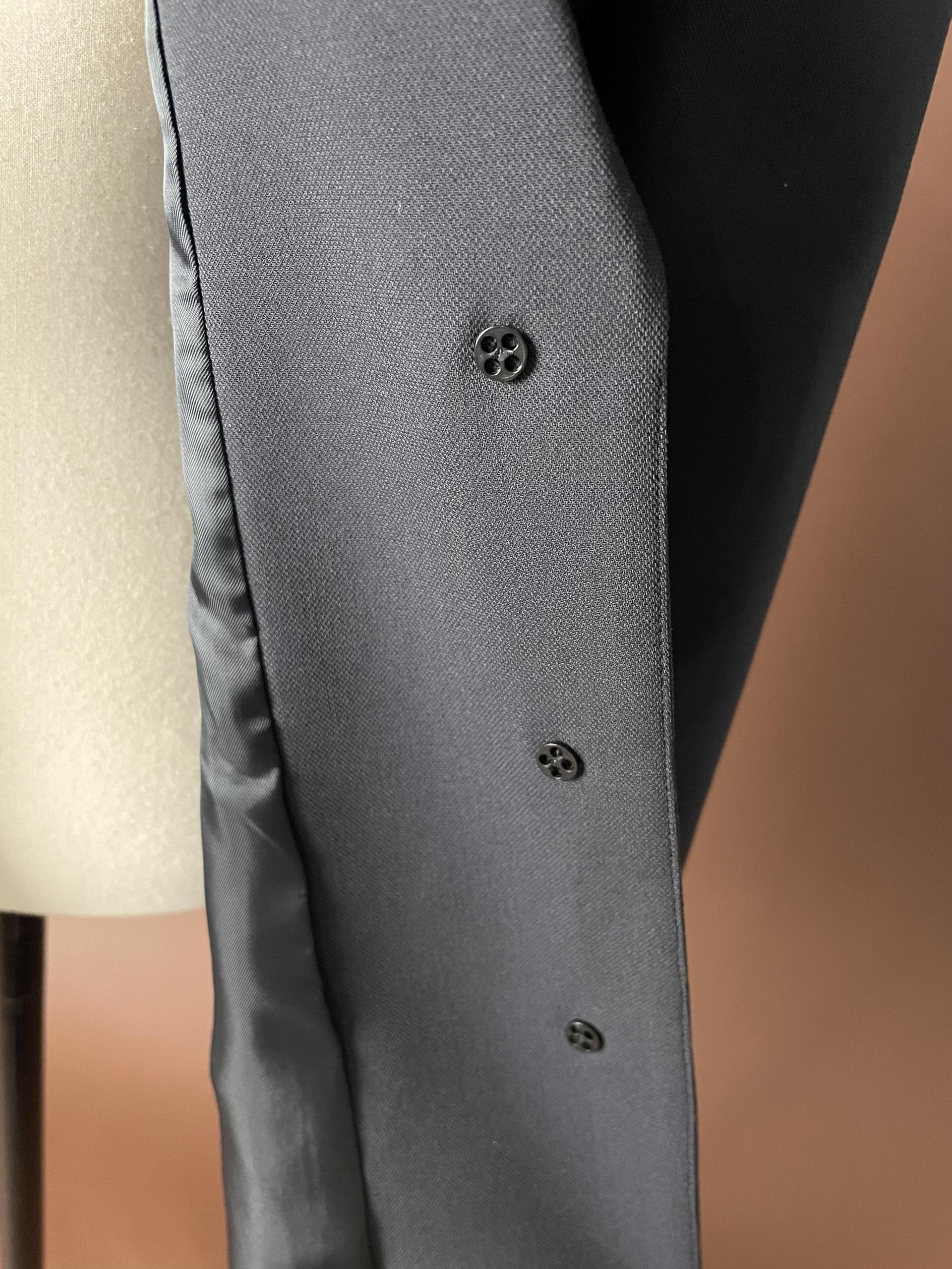 STRUCTURED WAIST JACKET