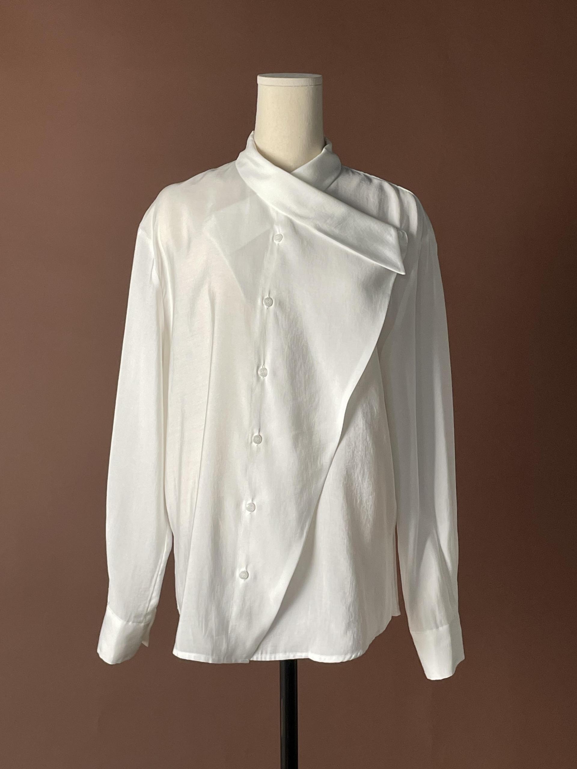 DRAPE COLLAR BLOUSE