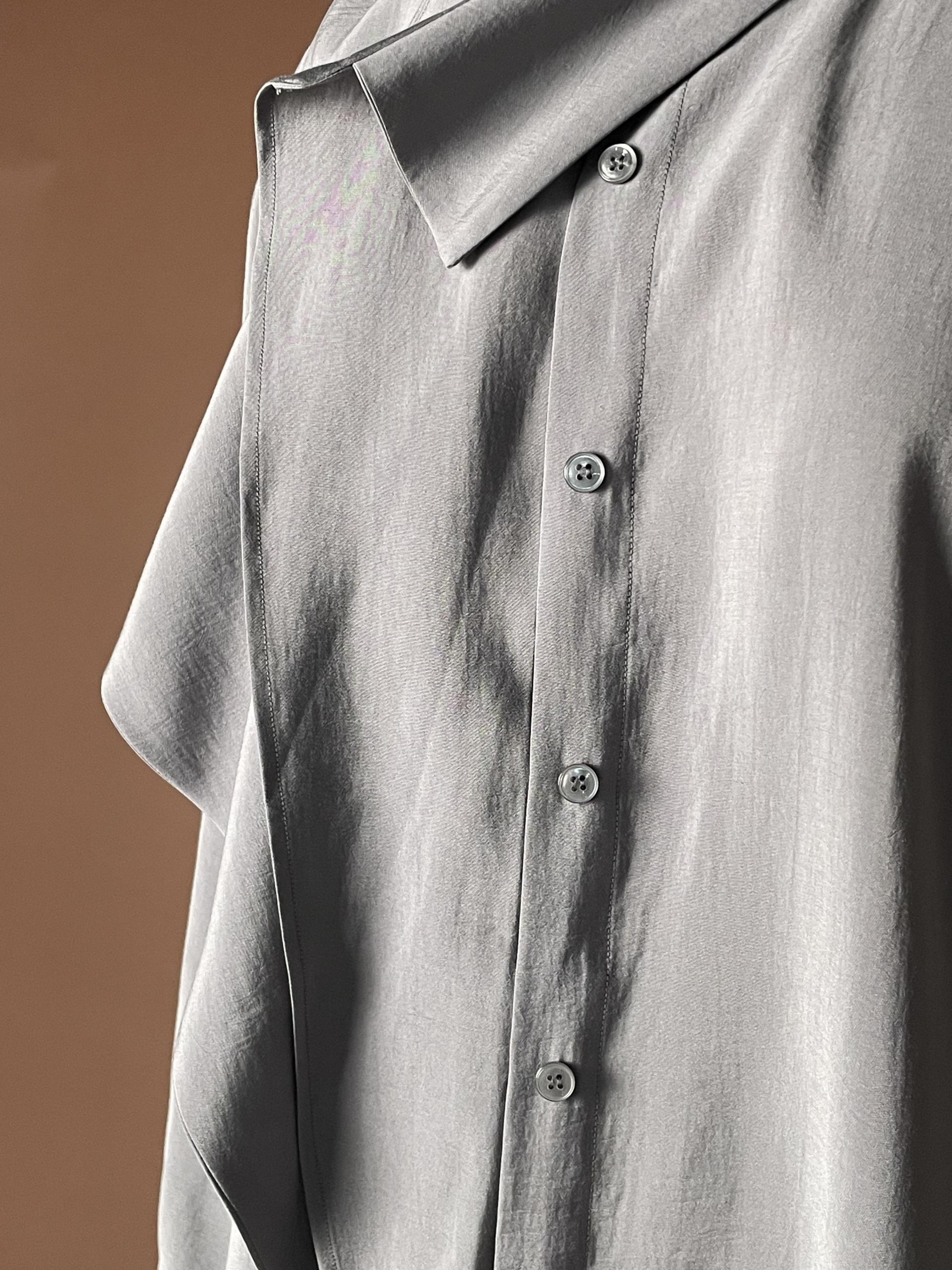 DRAPE COLLAR BLOUSE