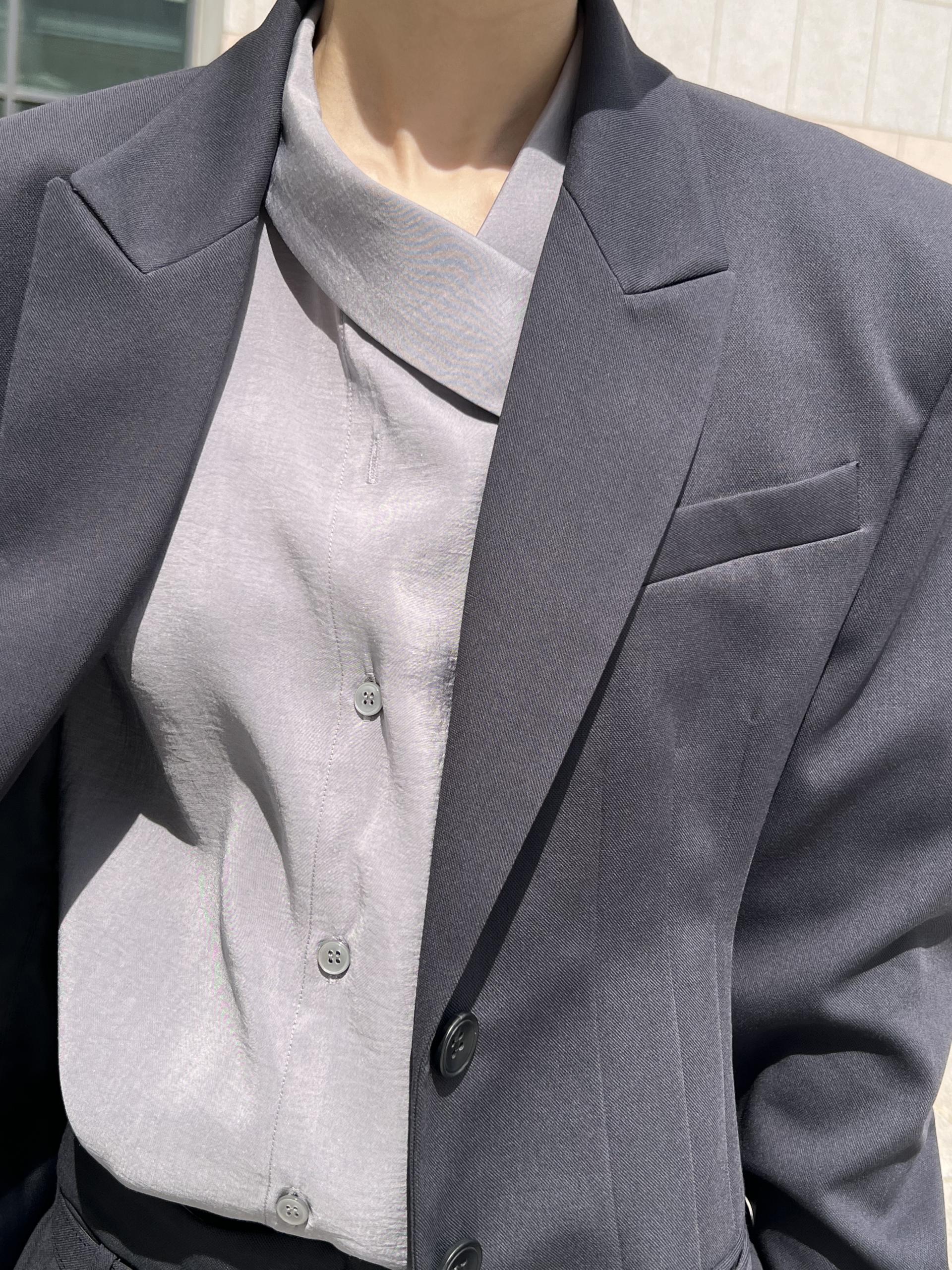 STRUCTURED WAIST JACKET