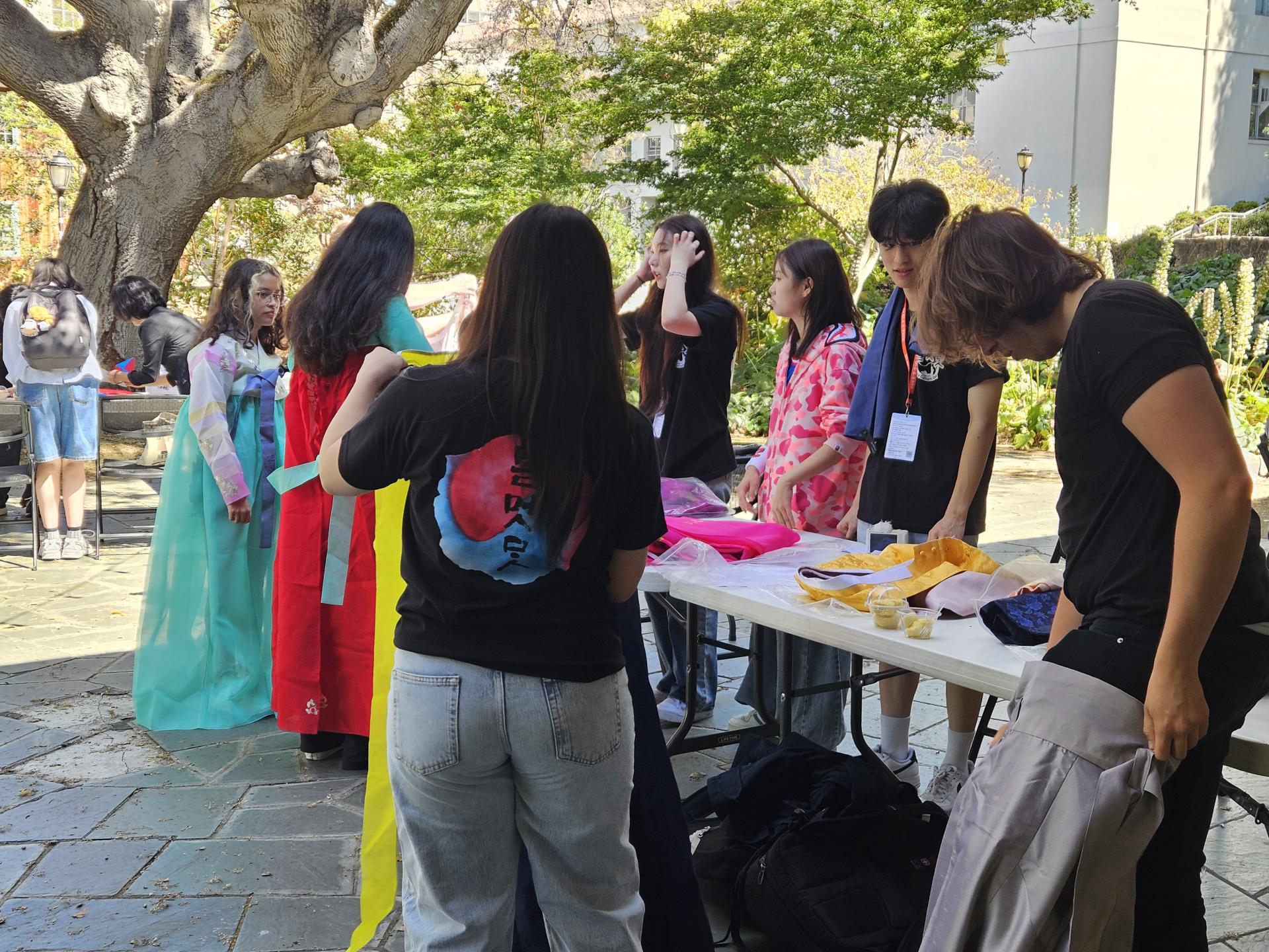 Daegu Metropolitan Office of Education International Exchange Division Visits UC Berkeley02