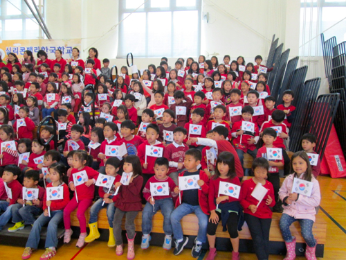 children-march-1st-independence-day-event02