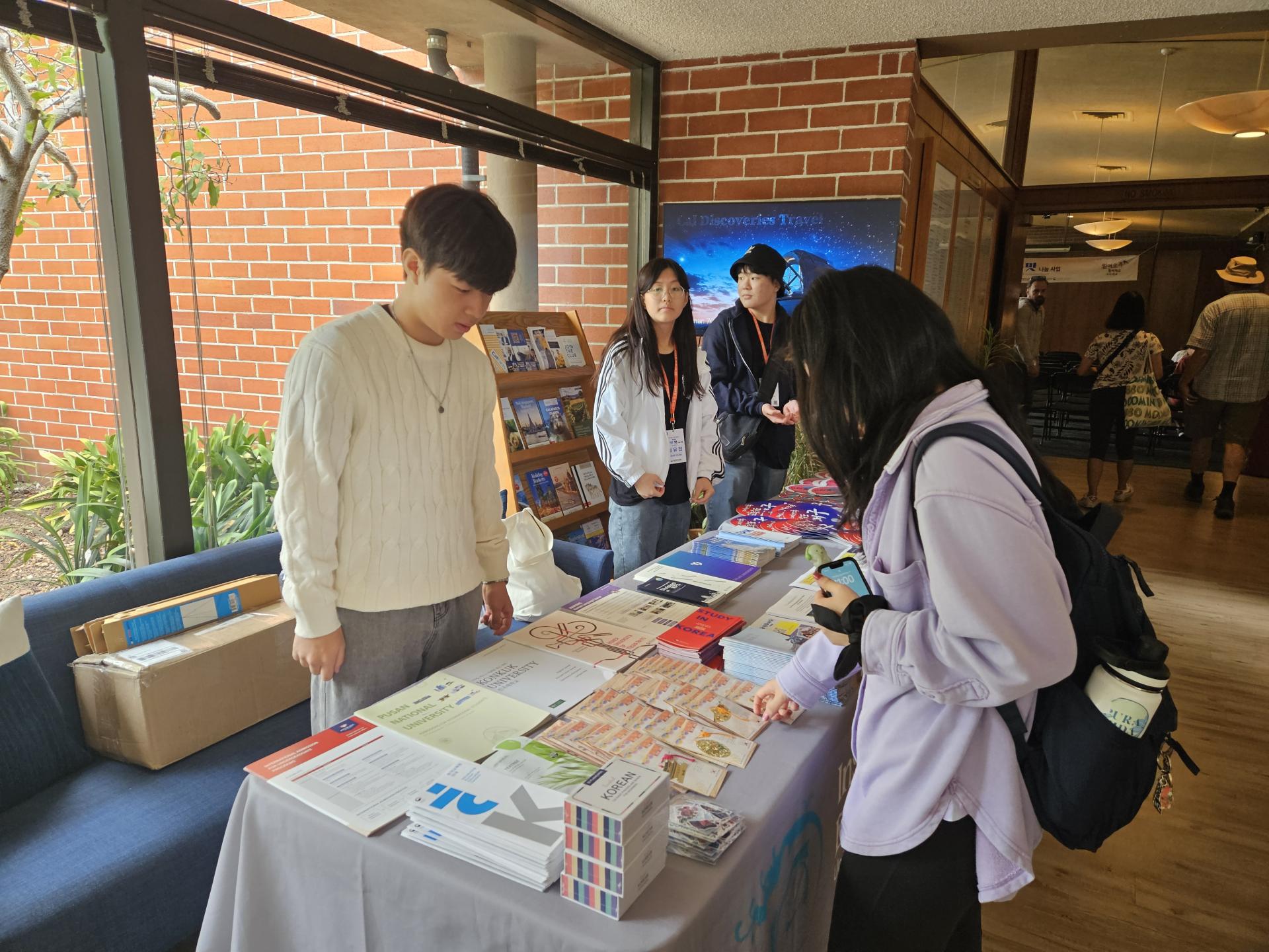 Daegu Metropolitan Office of Education International Exchange Division Visits UC Berkeley07
