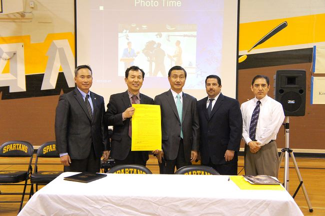 살리나스 엘 소살 중학교에 한국어반 개설, 4월부터 수업