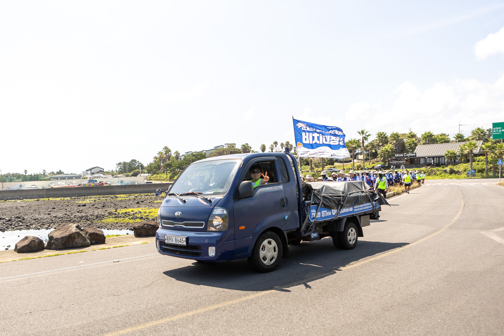 6dedc4195cb7d.jpg