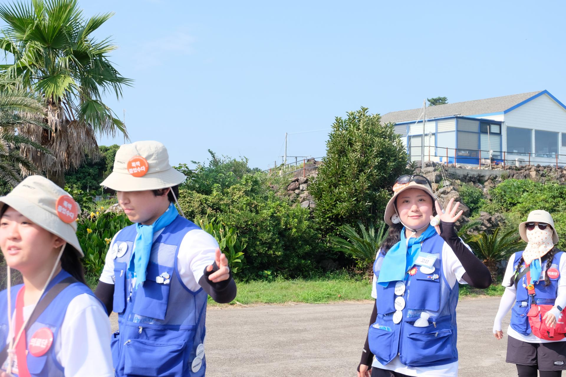 6f9ef2055f415.jpg