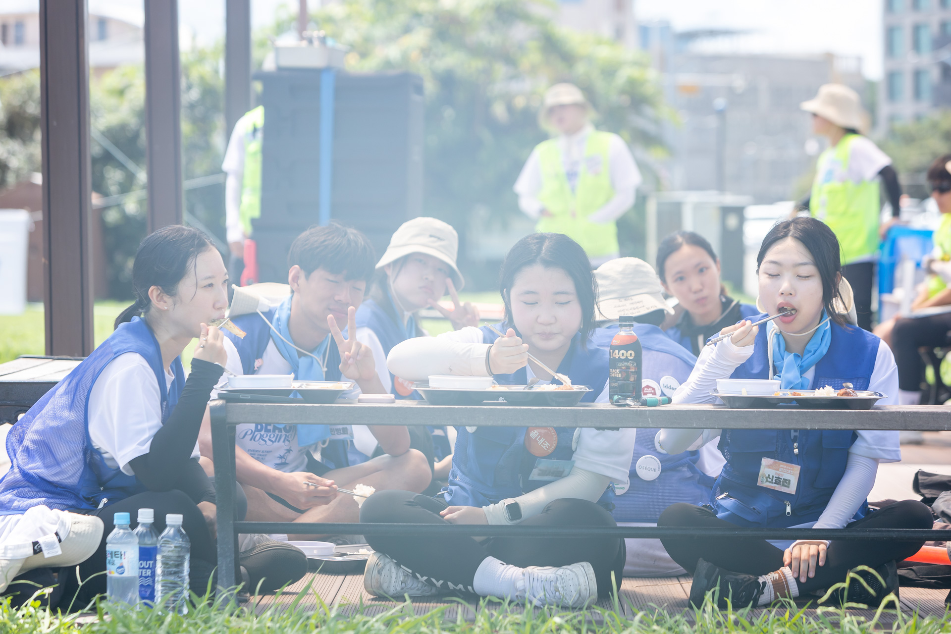 8ad6f481a52cc.jpg