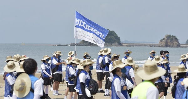 9d5f1361e9144.jpg