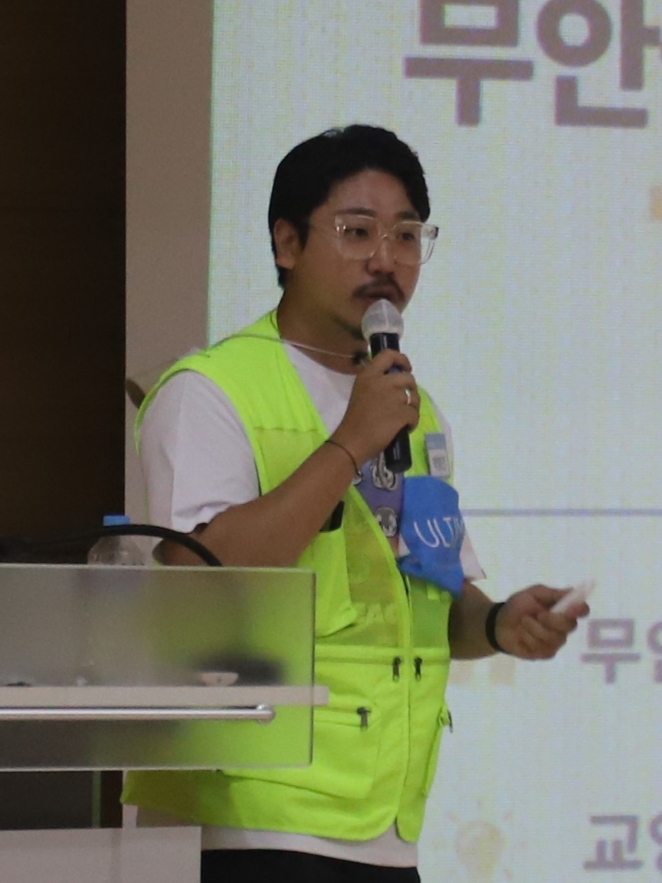 d193a36c992ff.jpg