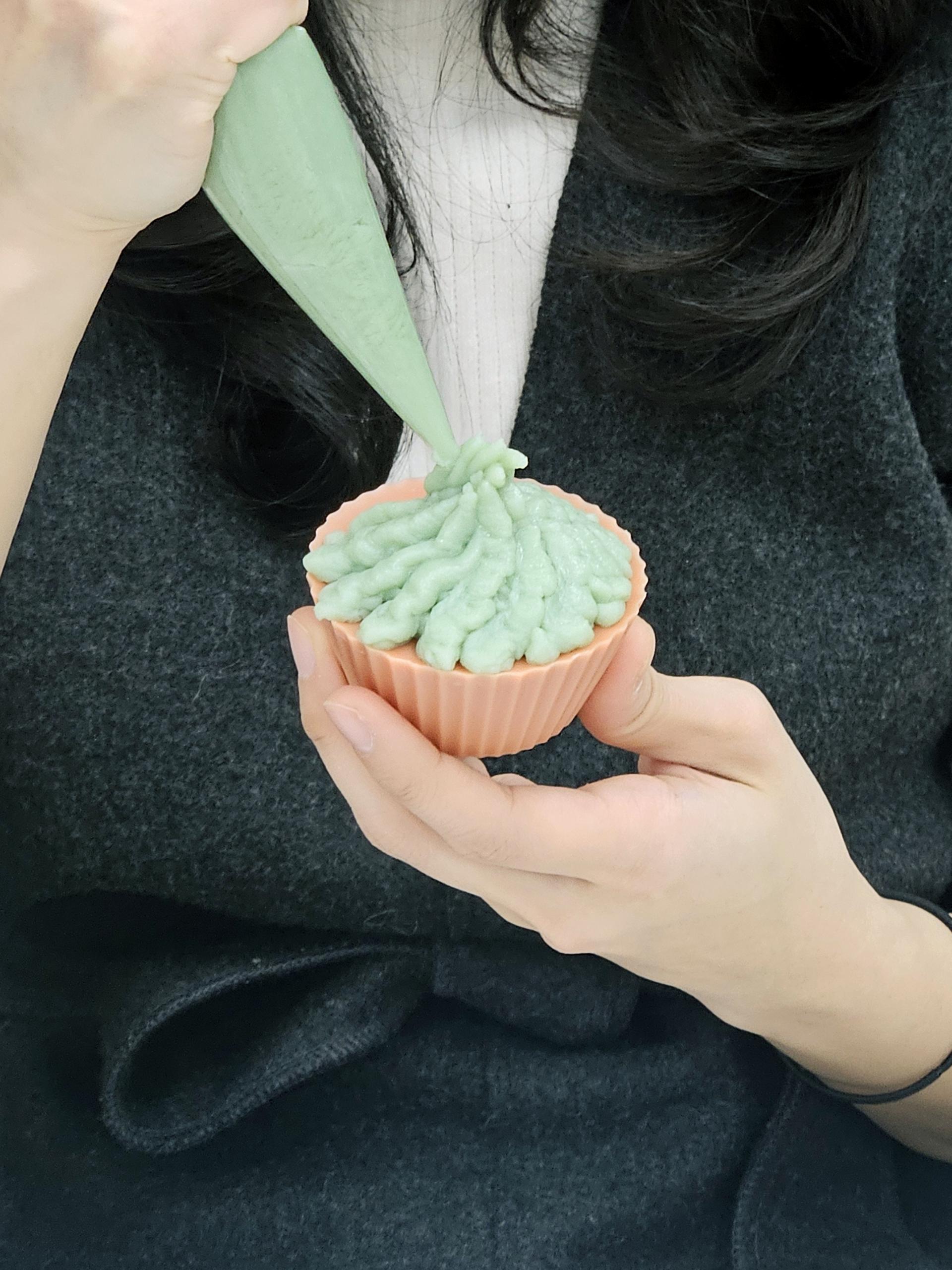 8c85e66387335.jpg