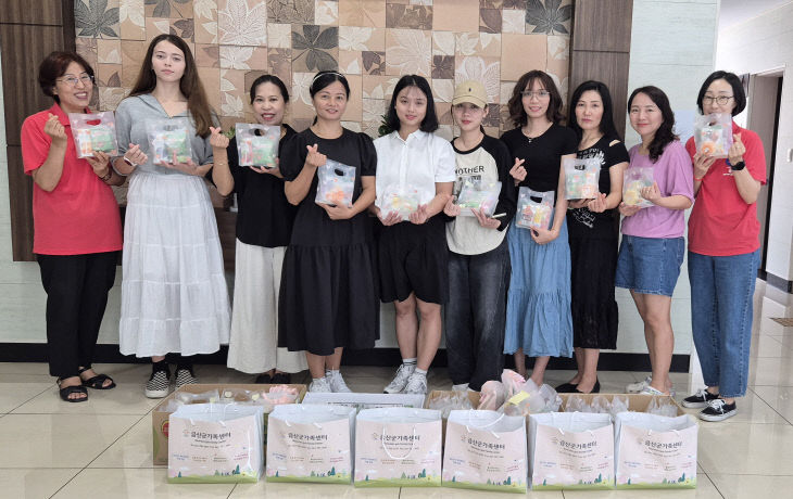 엘사(필리핀)-결혼이민여성자조모임 천연비누 나눔_