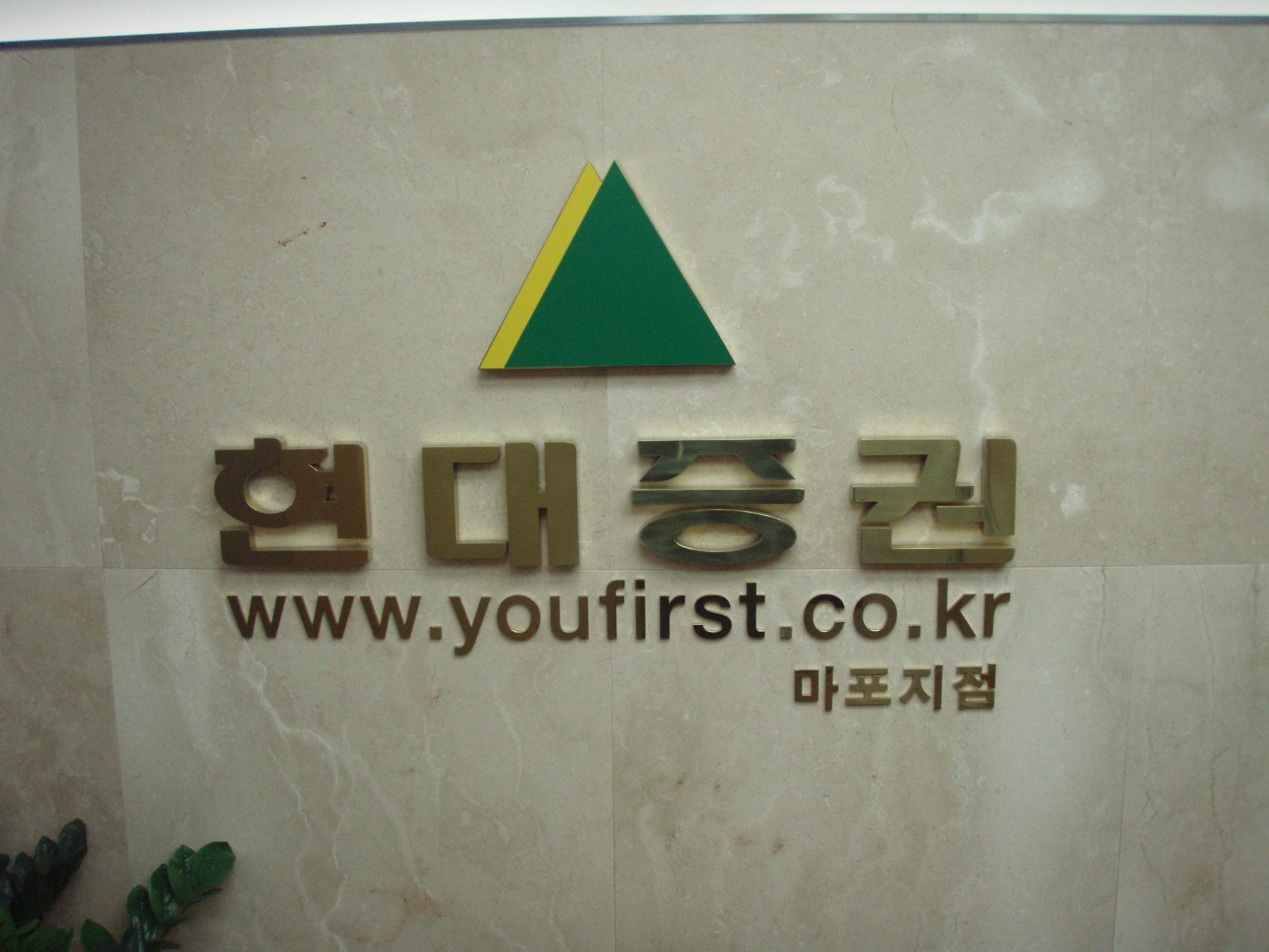 9ef79ddab652d.jpg