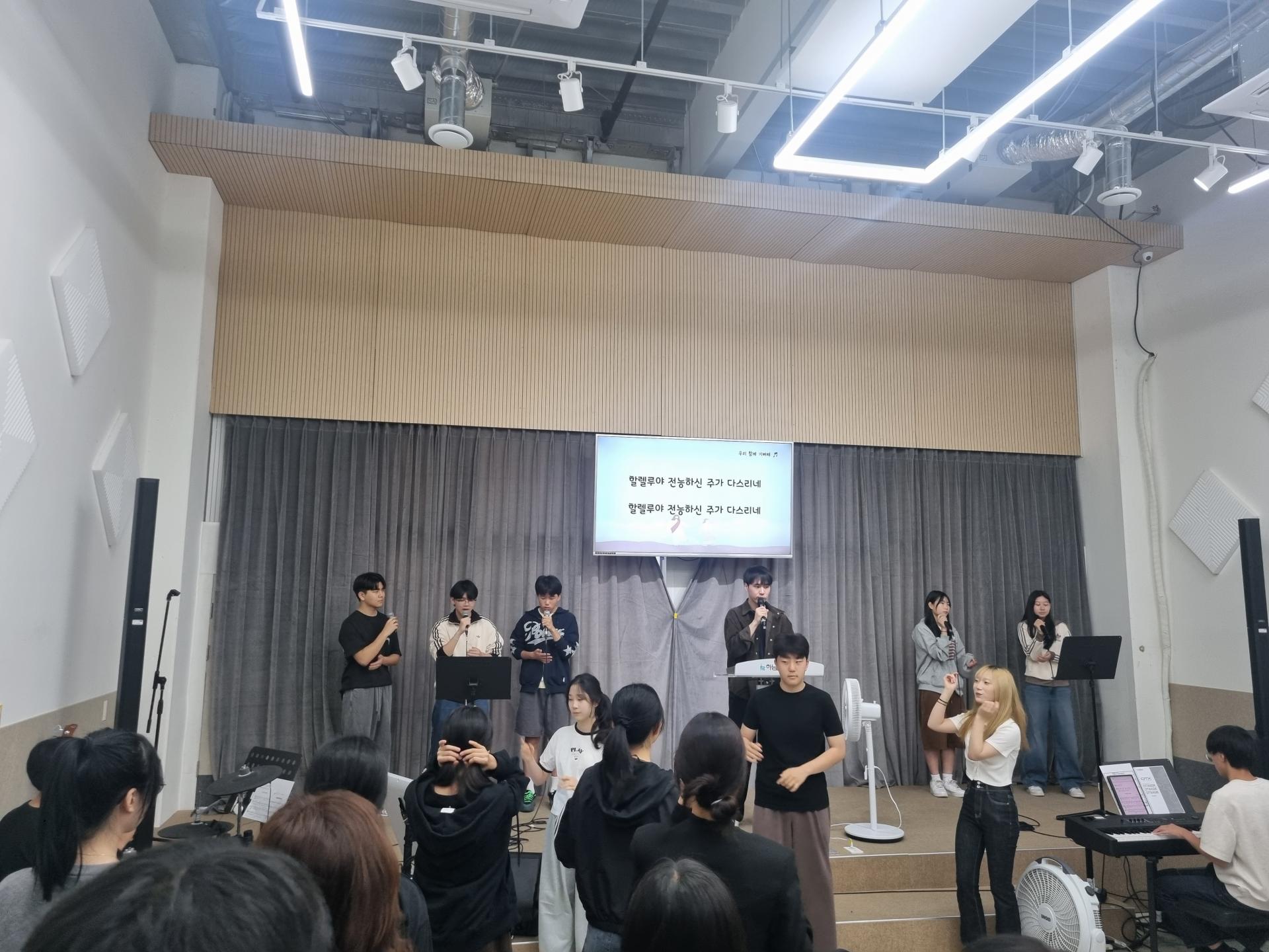 93c594a244518.jpg
