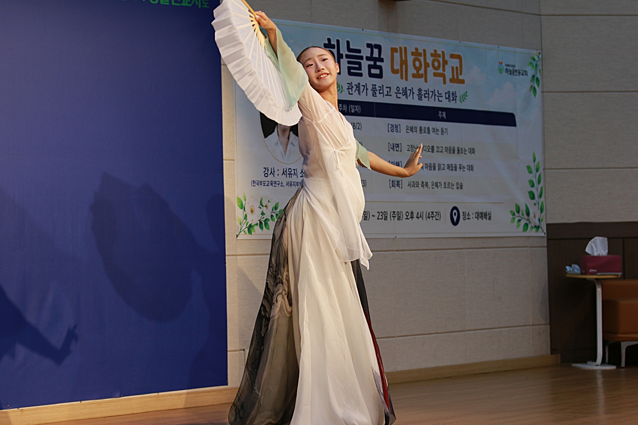 4fefe1778f349.jpg