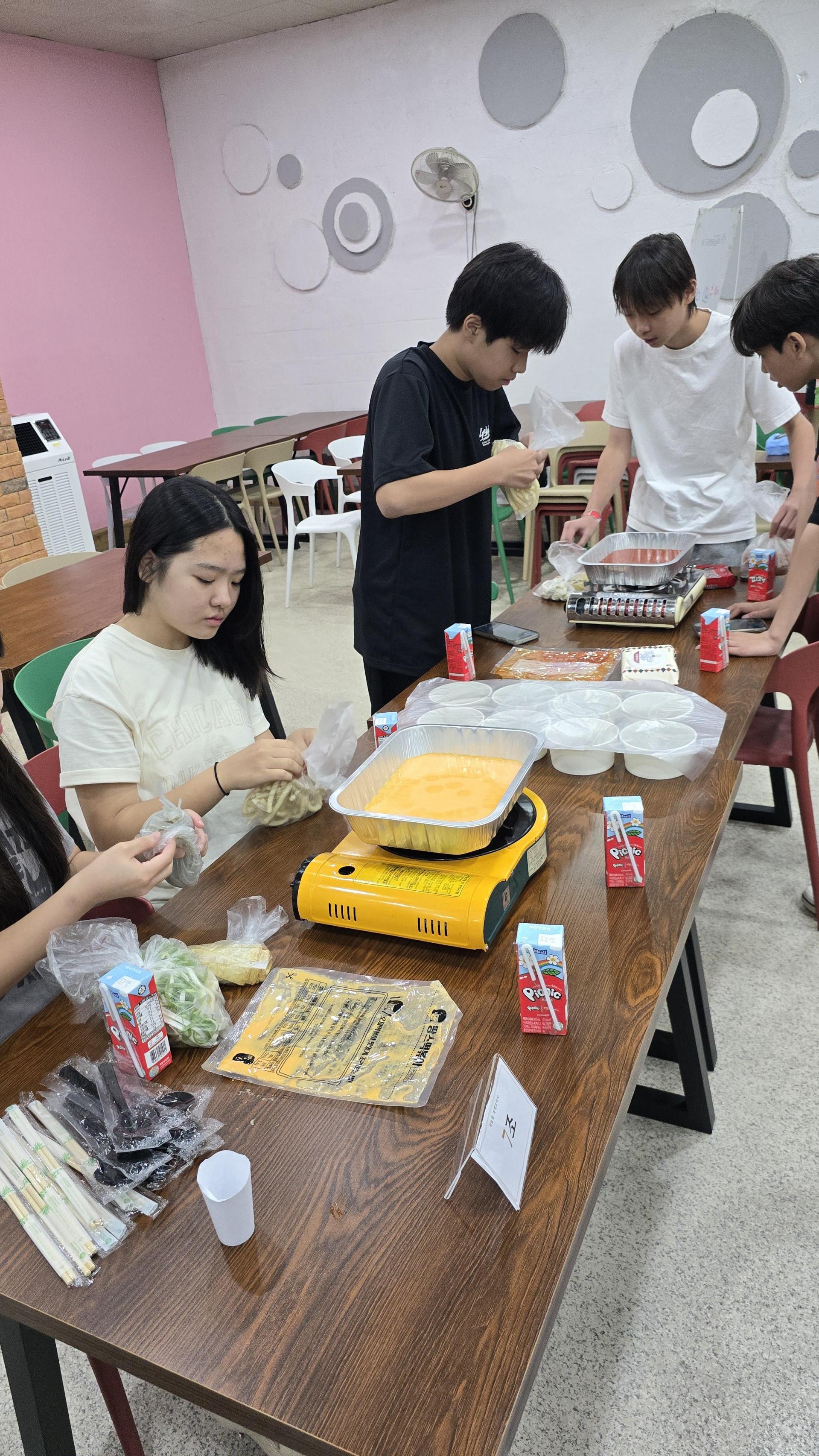 7d423a15544a5.jpg