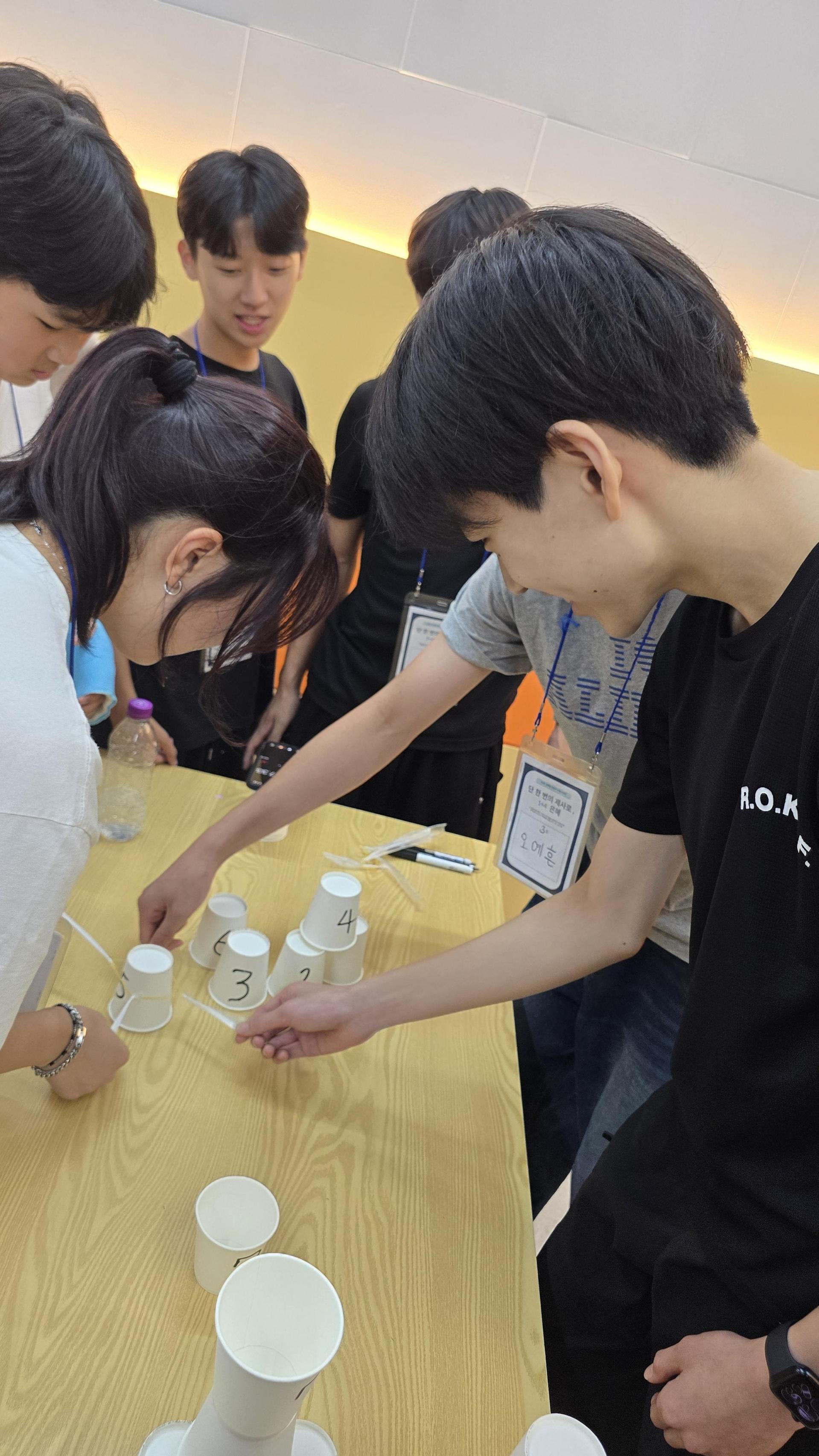f5ad95ae52156.jpg