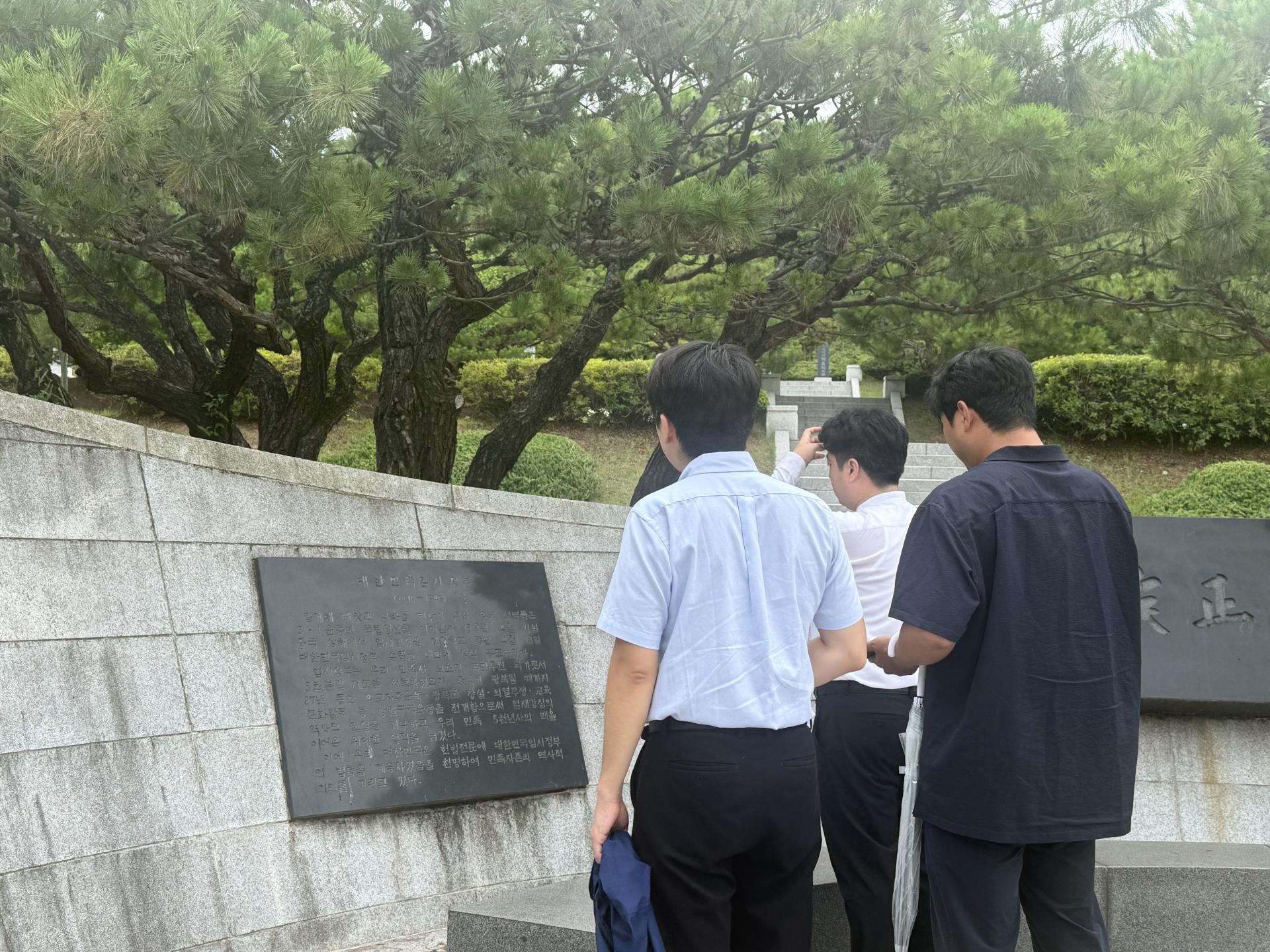 b14233d8a60c4.jpg