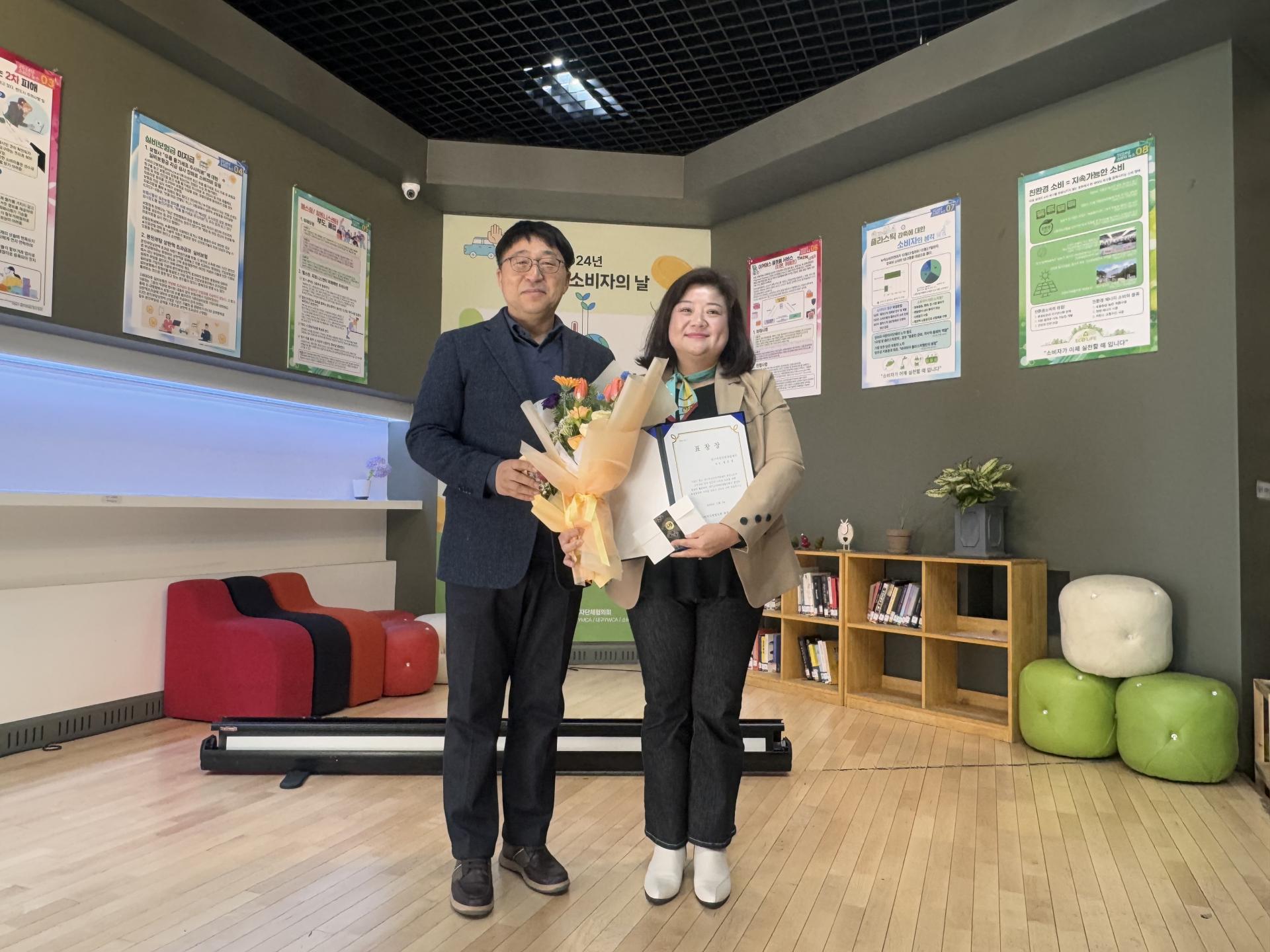 2e85a47d21cd0.jpg