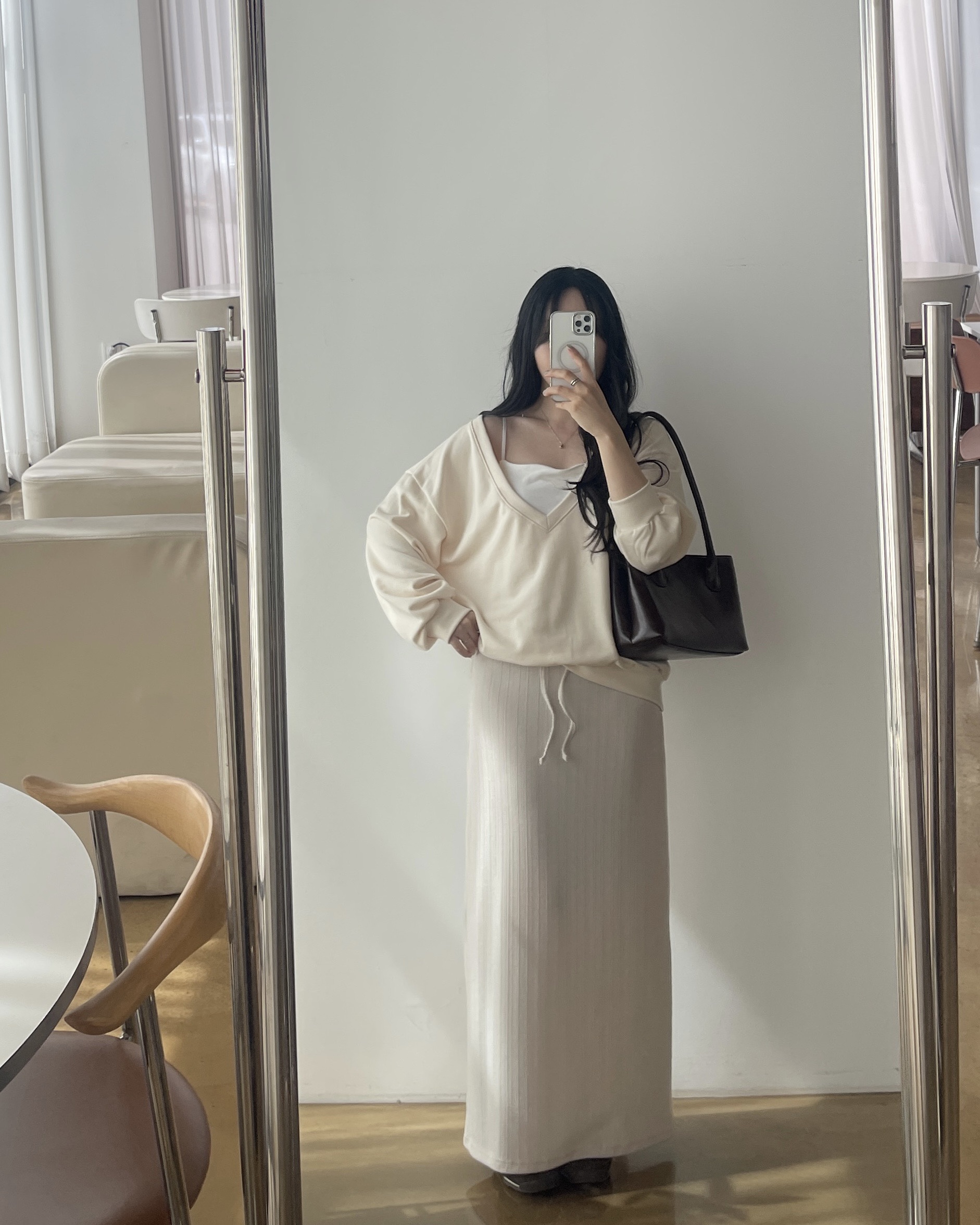 누아딥브이맨투맨-4color