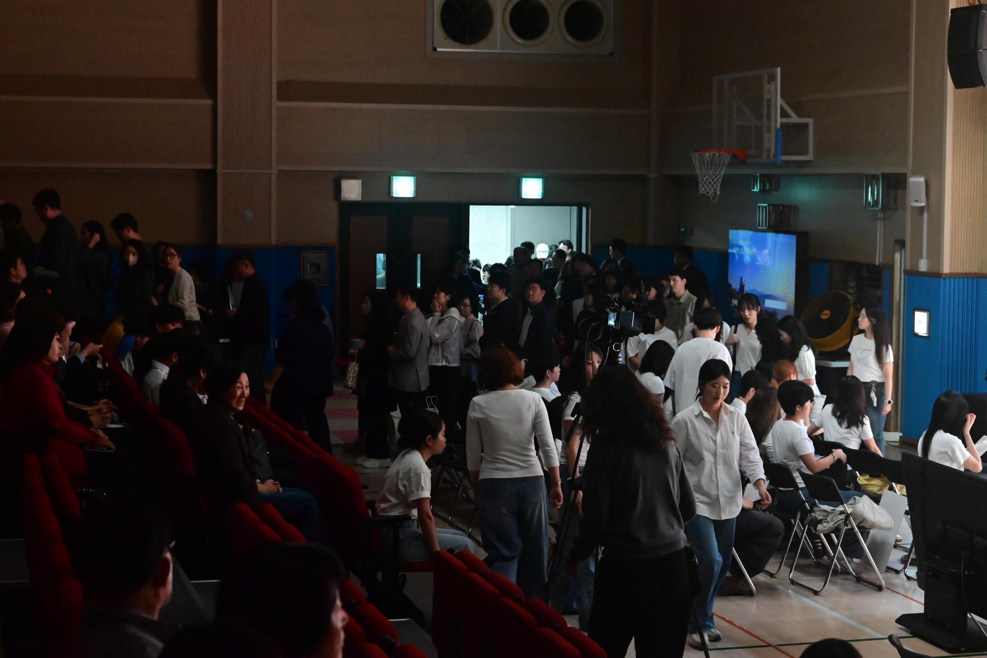 555183292dbd6.jpg