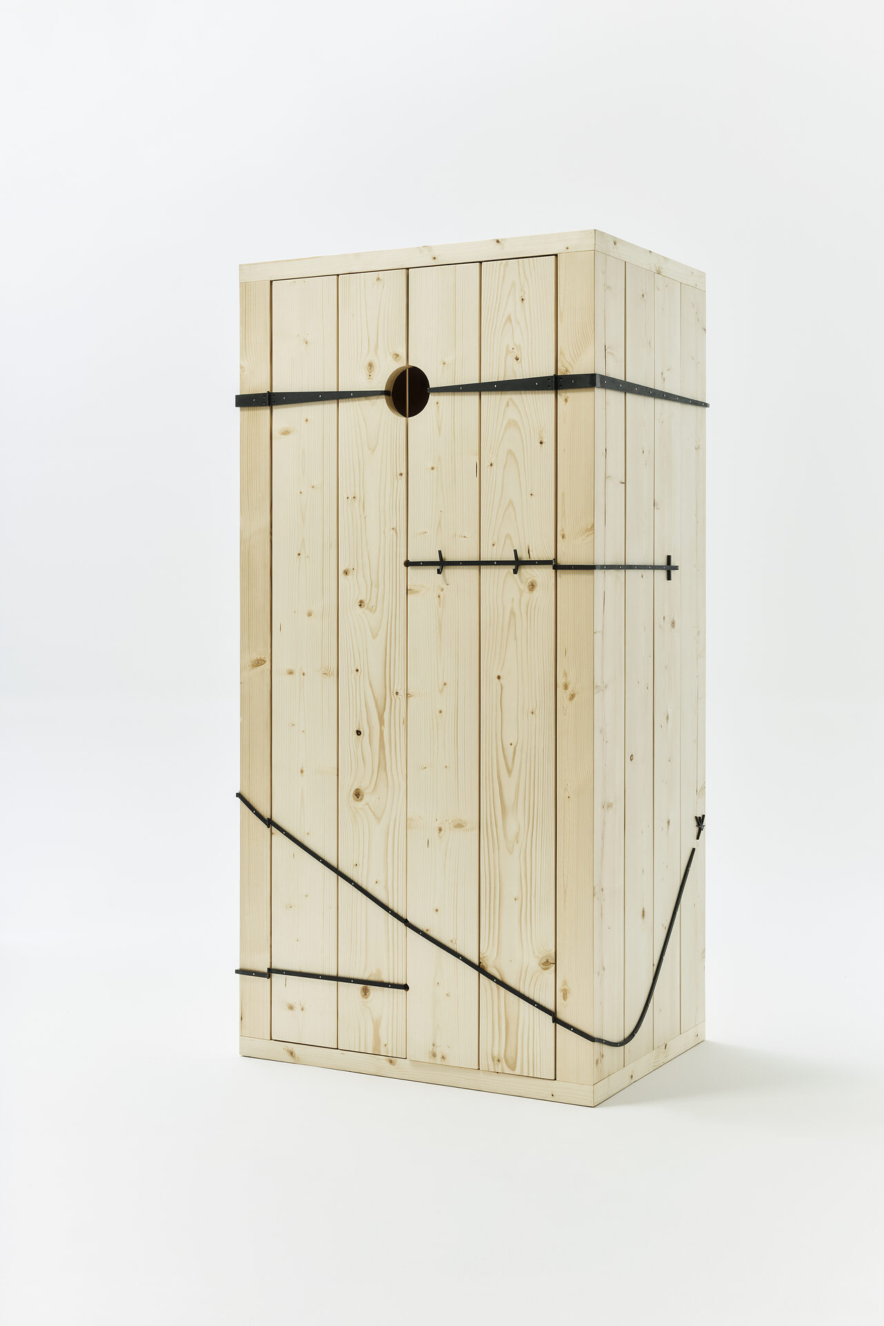 sskk-2 (Wardrobe)