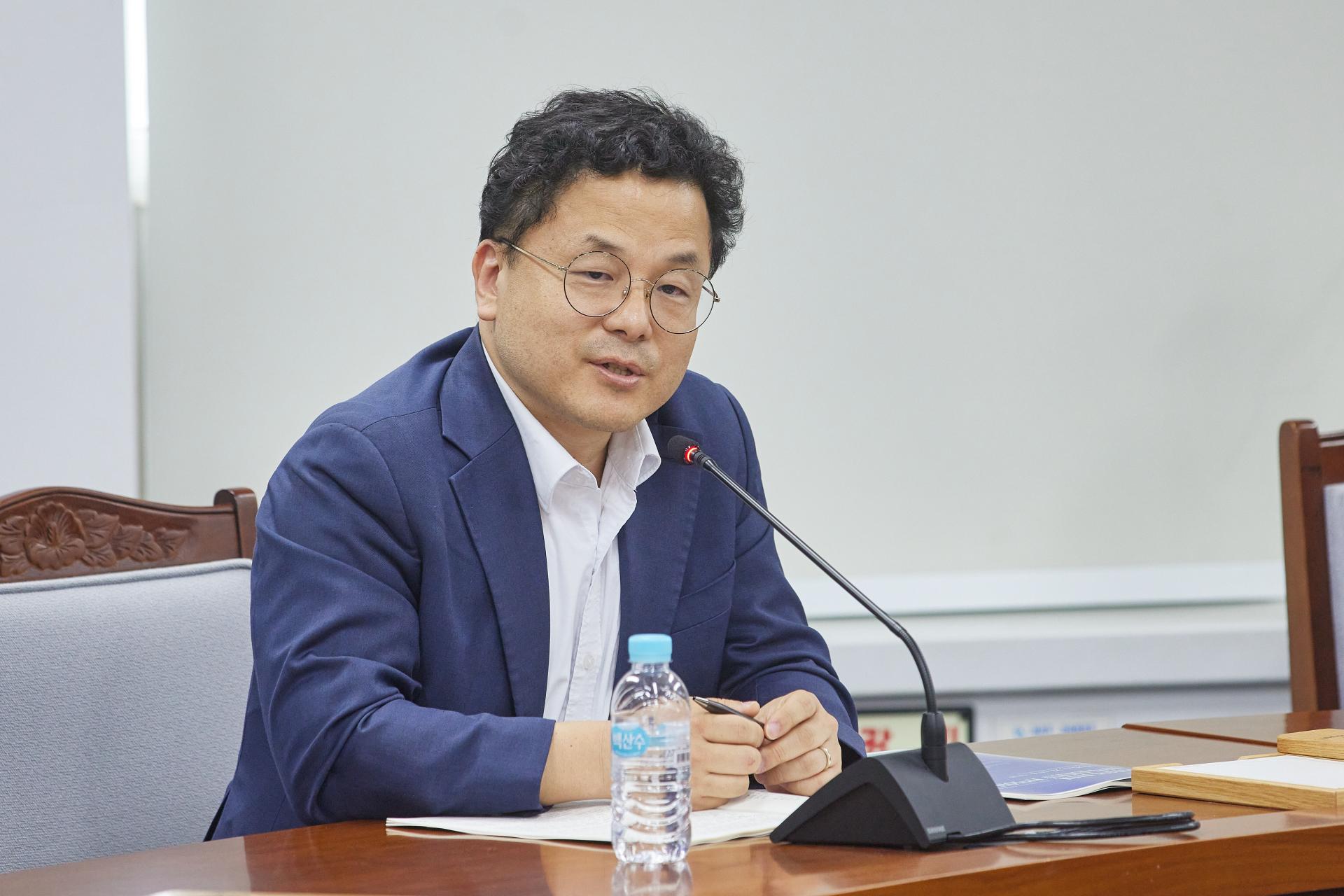 e84d3a7425efa.jpg