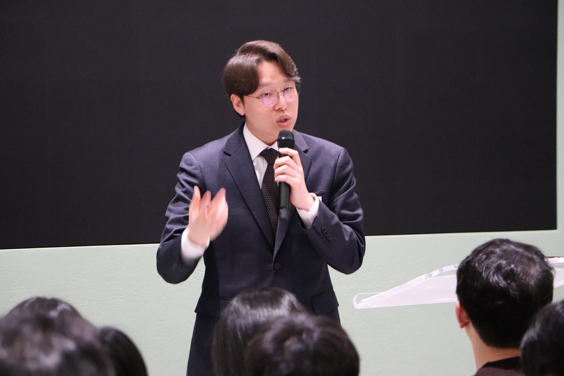 355af9854cf8b.jpg