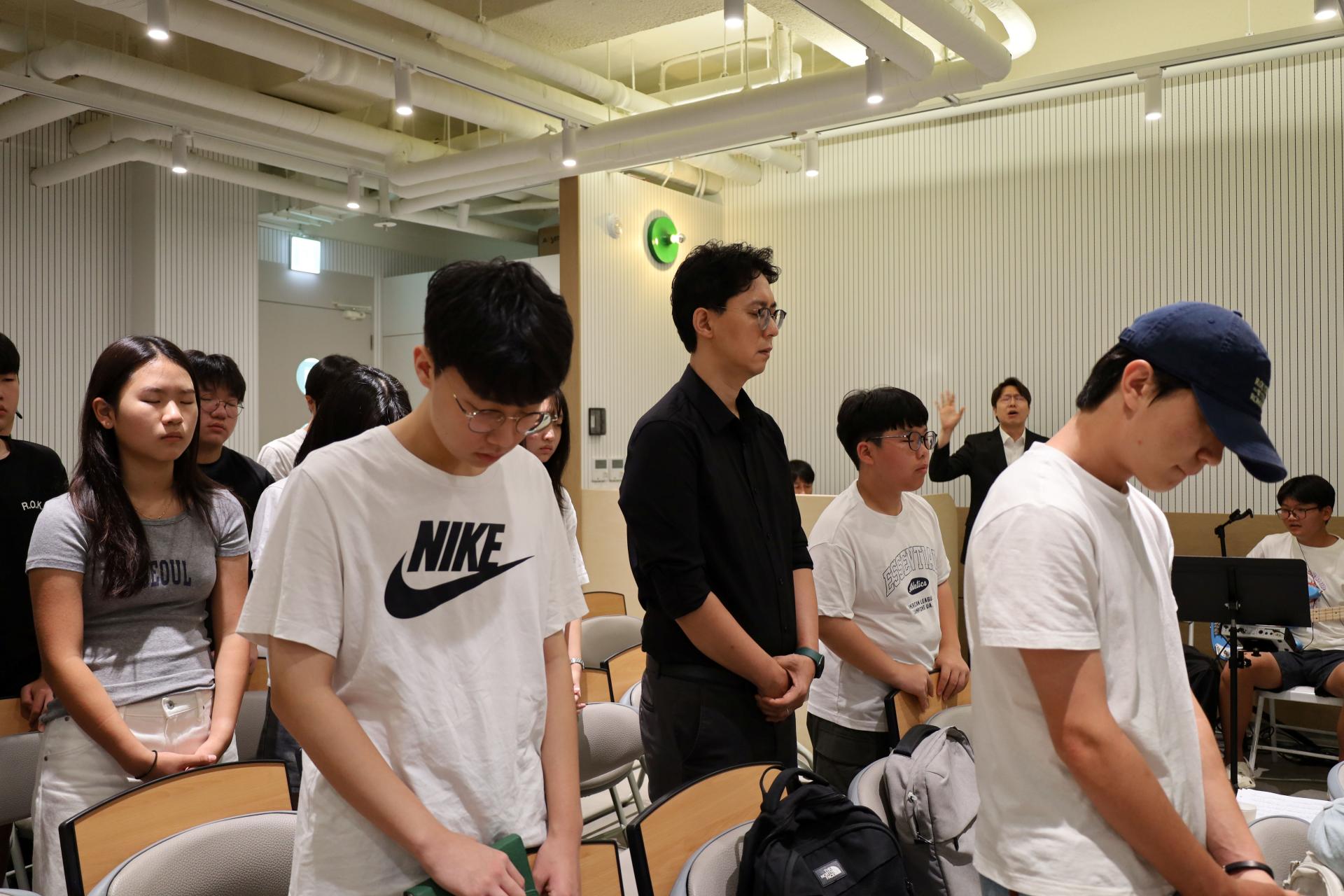566192451ef90.jpg