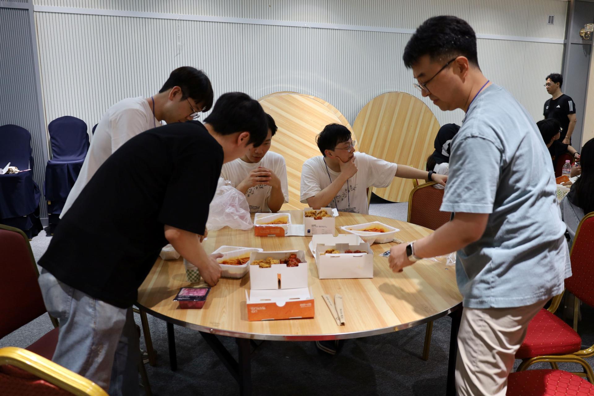 ab4940c9349a5.jpg