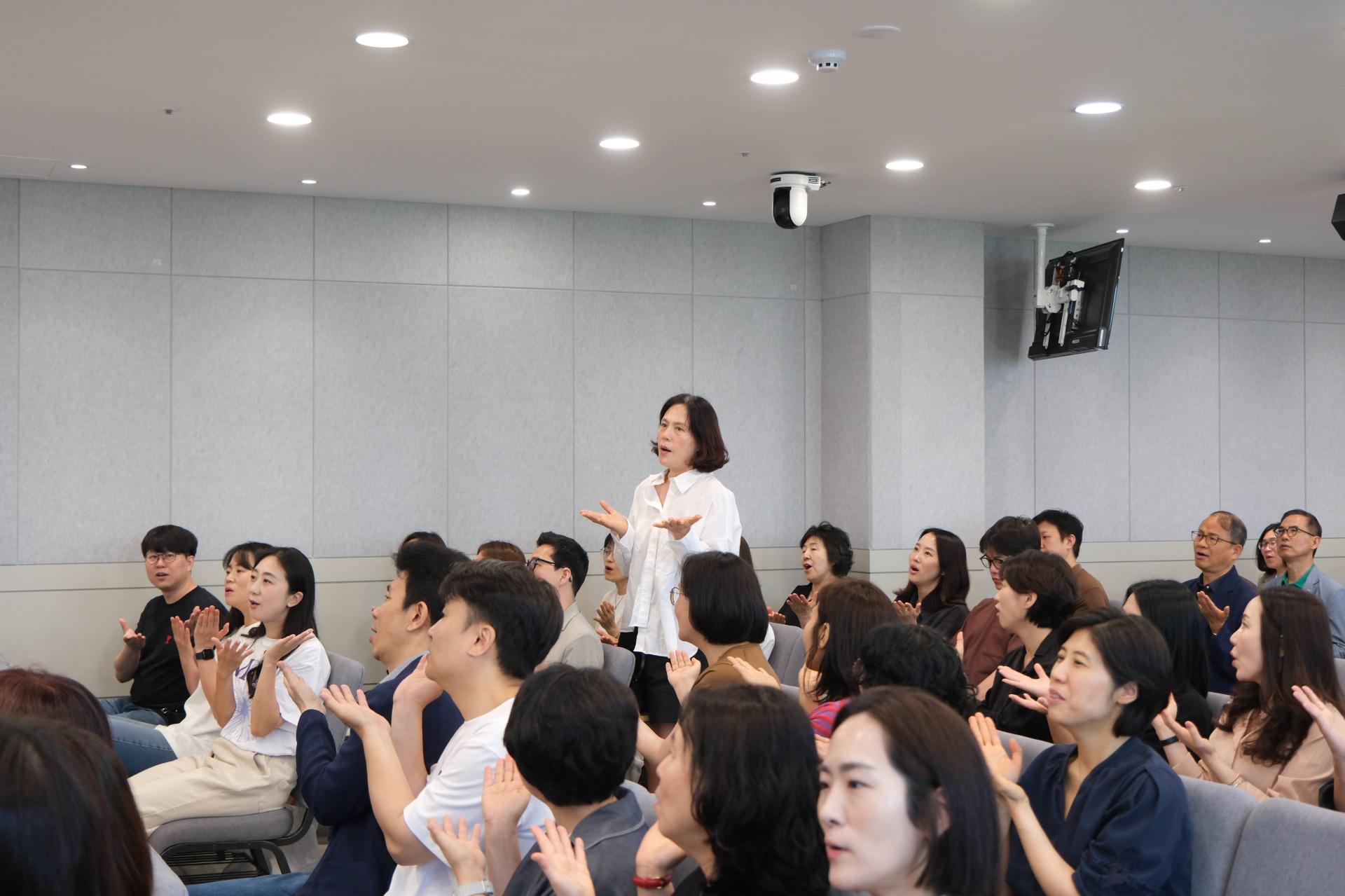 ced975a684318.jpg