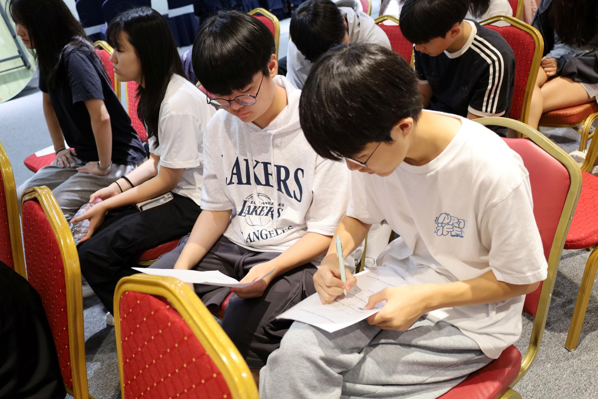 dacb17198a70b.jpg