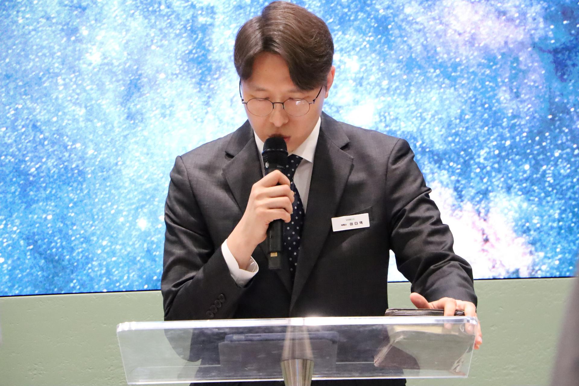 e93b87fe1321a.jpg
