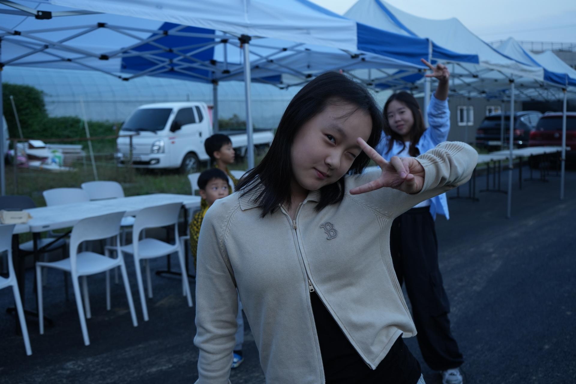 5724307460f8d.jpg