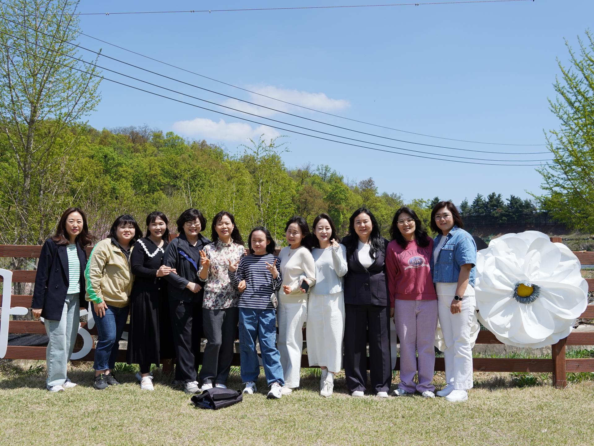 c95932329e979.jpg