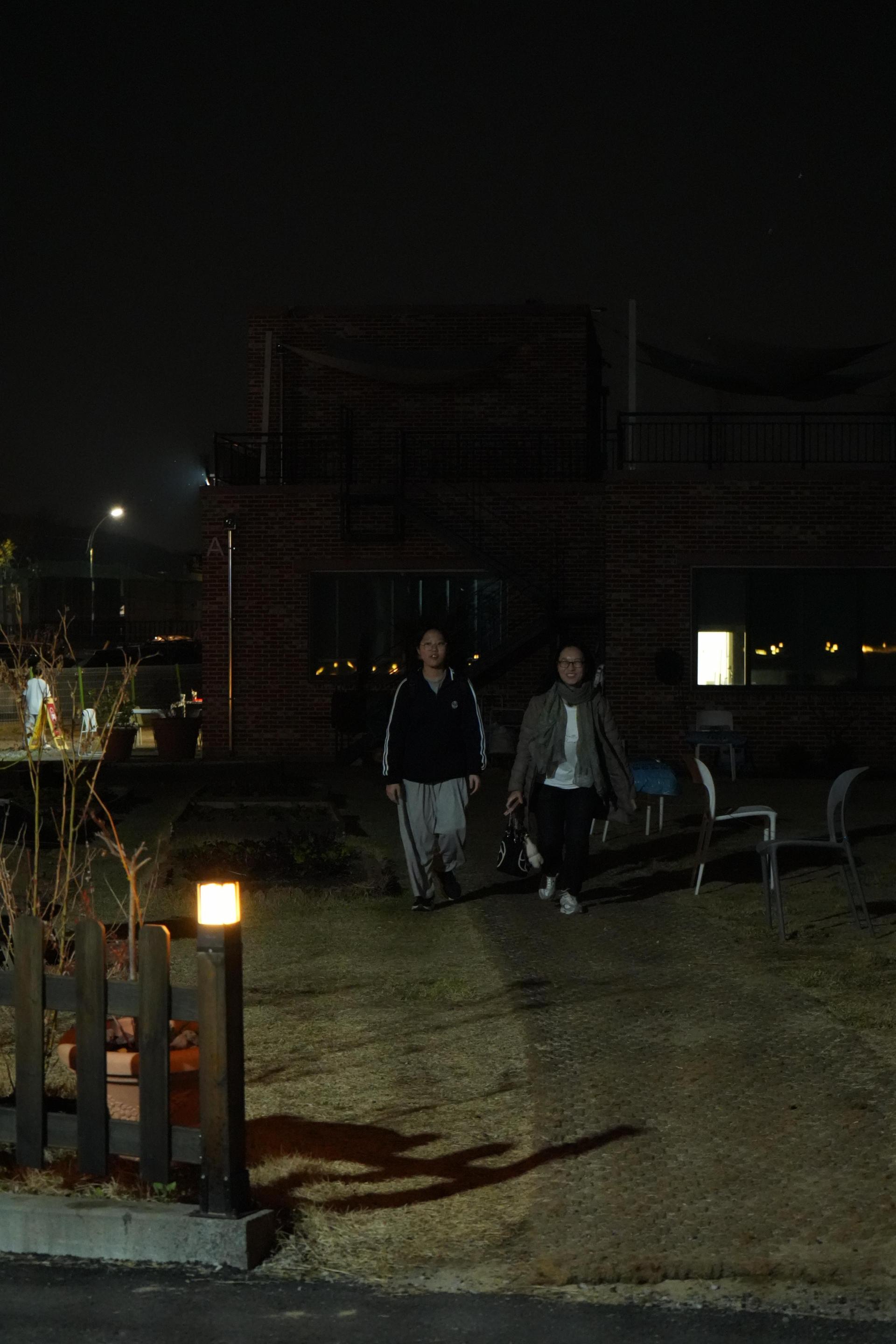 d825756f7d374.jpg